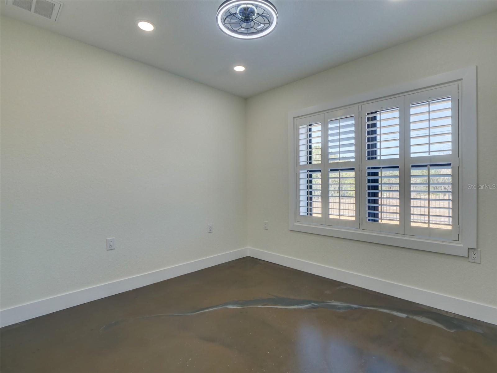 Image 25 of 72 For 34370 Richardson Boulevard