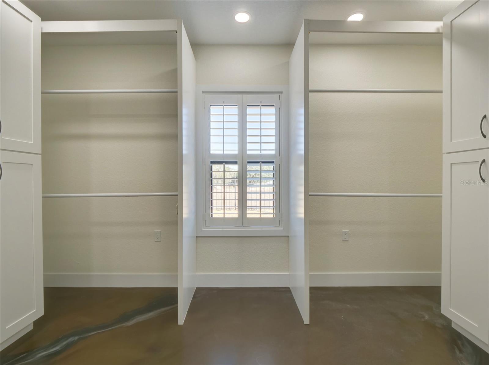 Image 27 of 72 For 34370 Richardson Boulevard