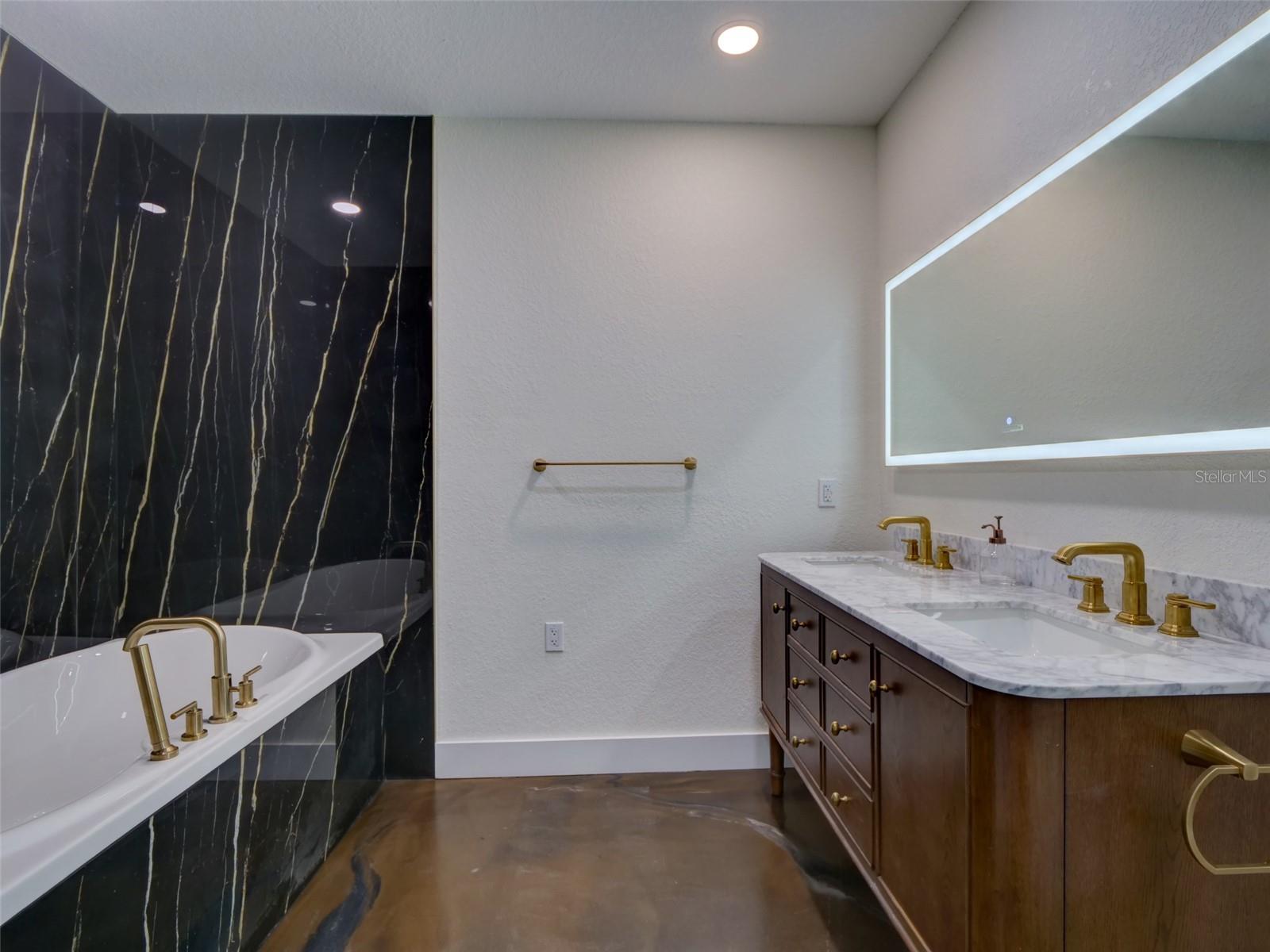 Image 35 of 72 For 34370 Richardson Boulevard