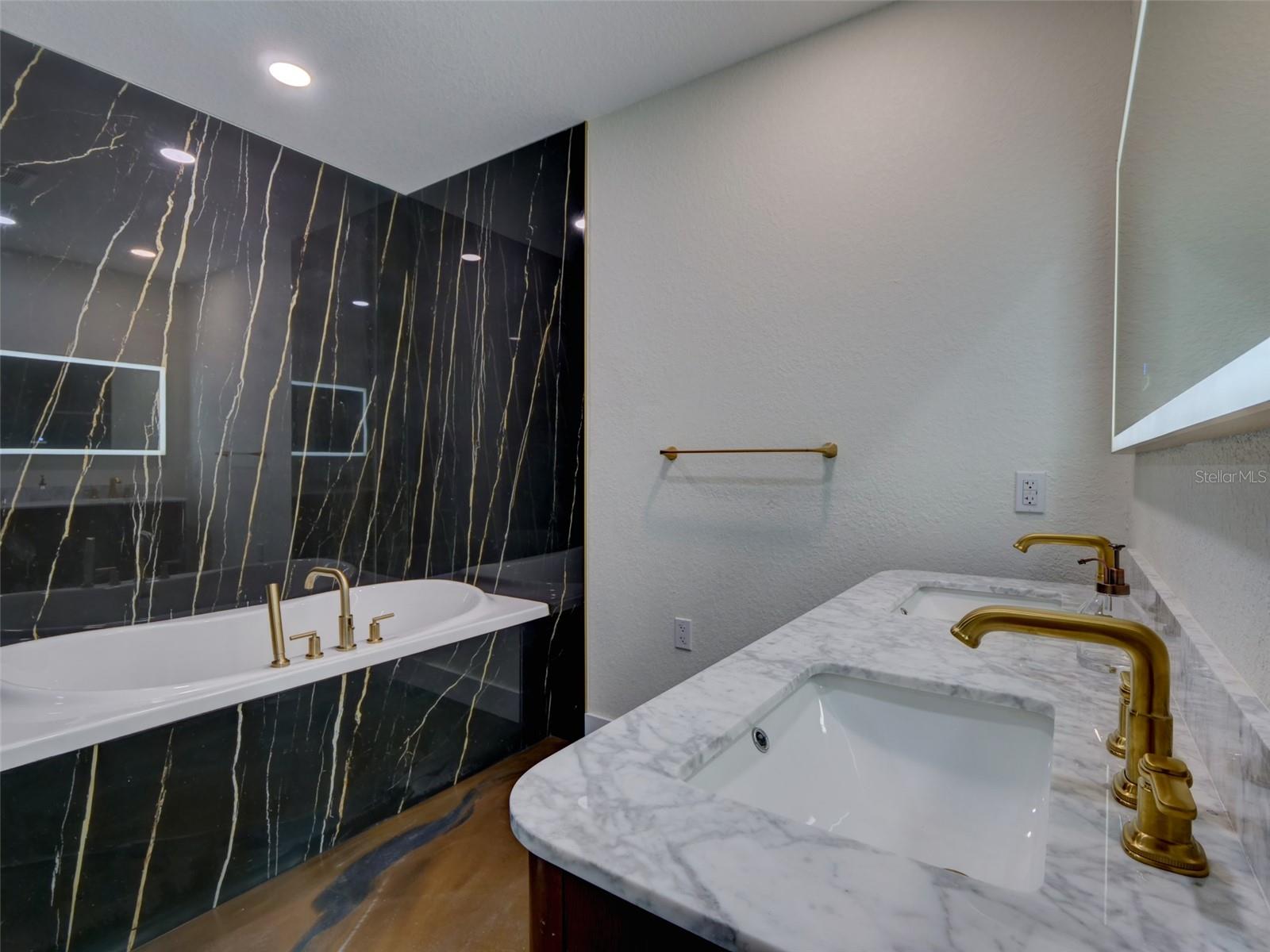 Image 41 of 72 For 34370 Richardson Boulevard