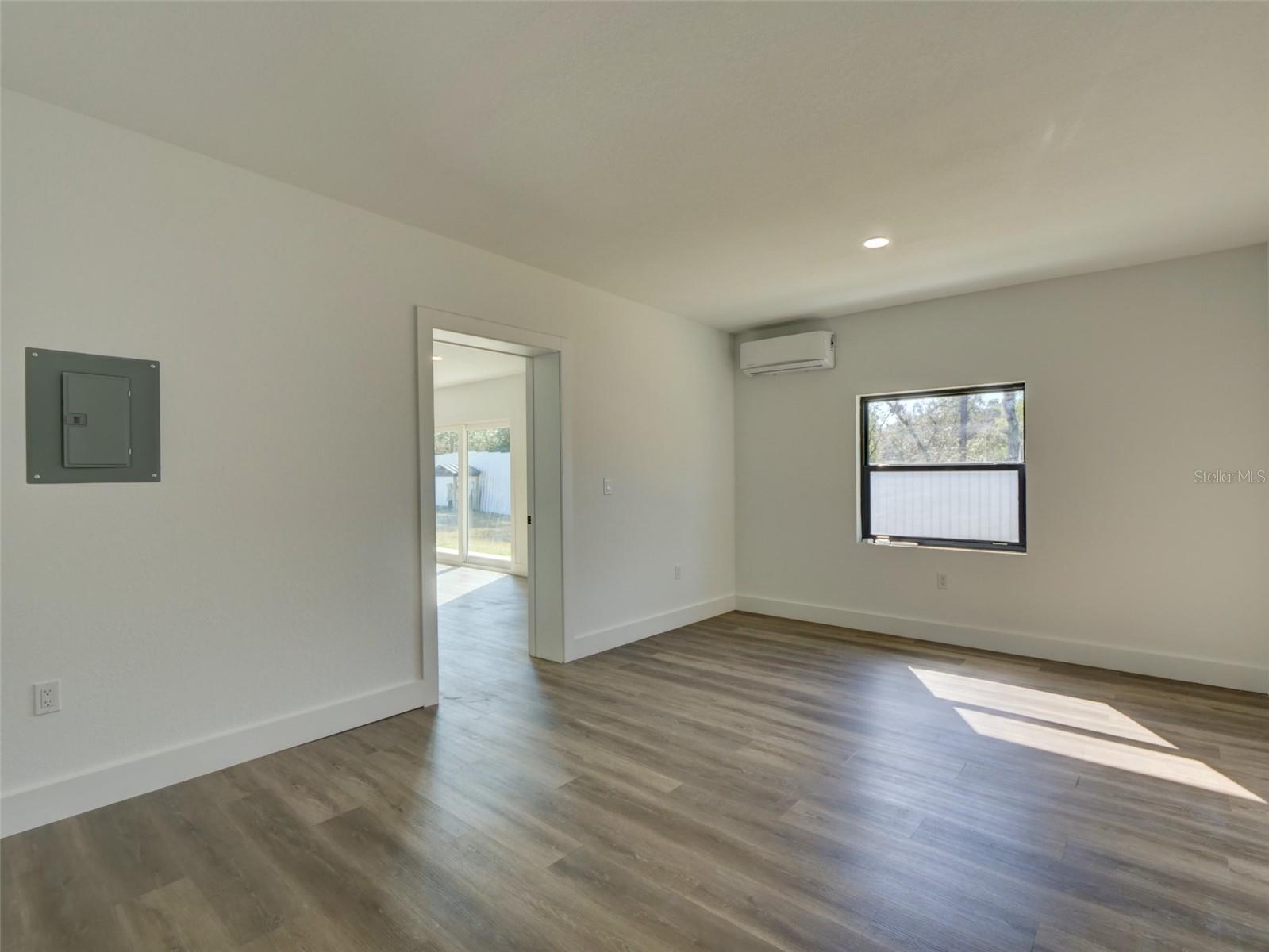 Image 52 of 72 For 34370 Richardson Boulevard