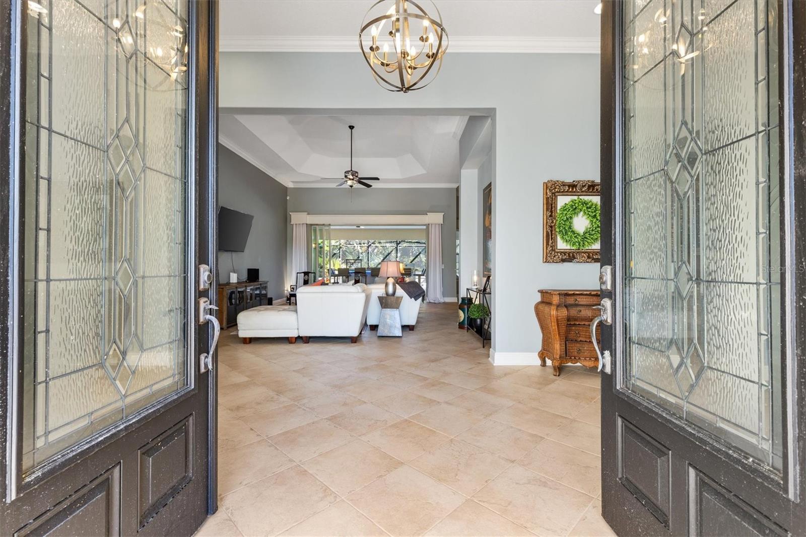 Image 14 of 75 For 849 Oakwood Street