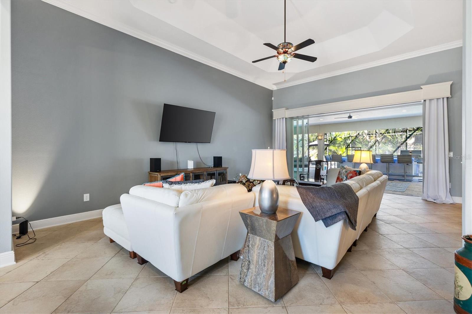 Image 22 of 75 For 849 Oakwood Street