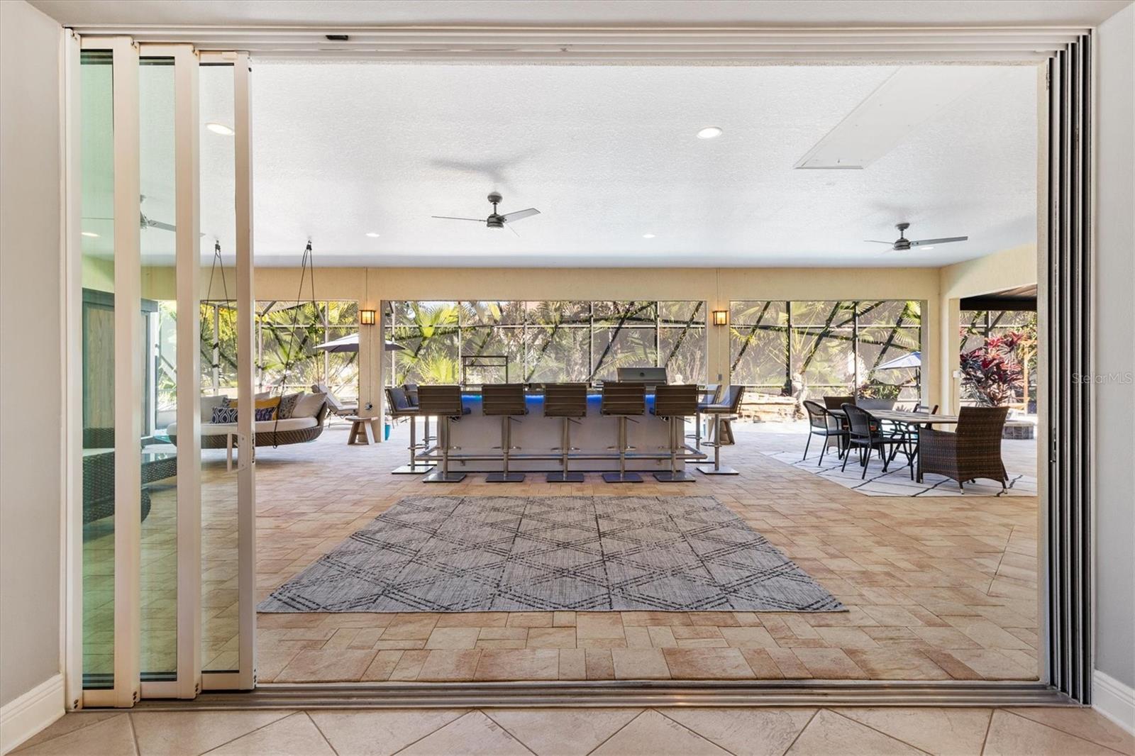 Image 25 of 75 For 849 Oakwood Street