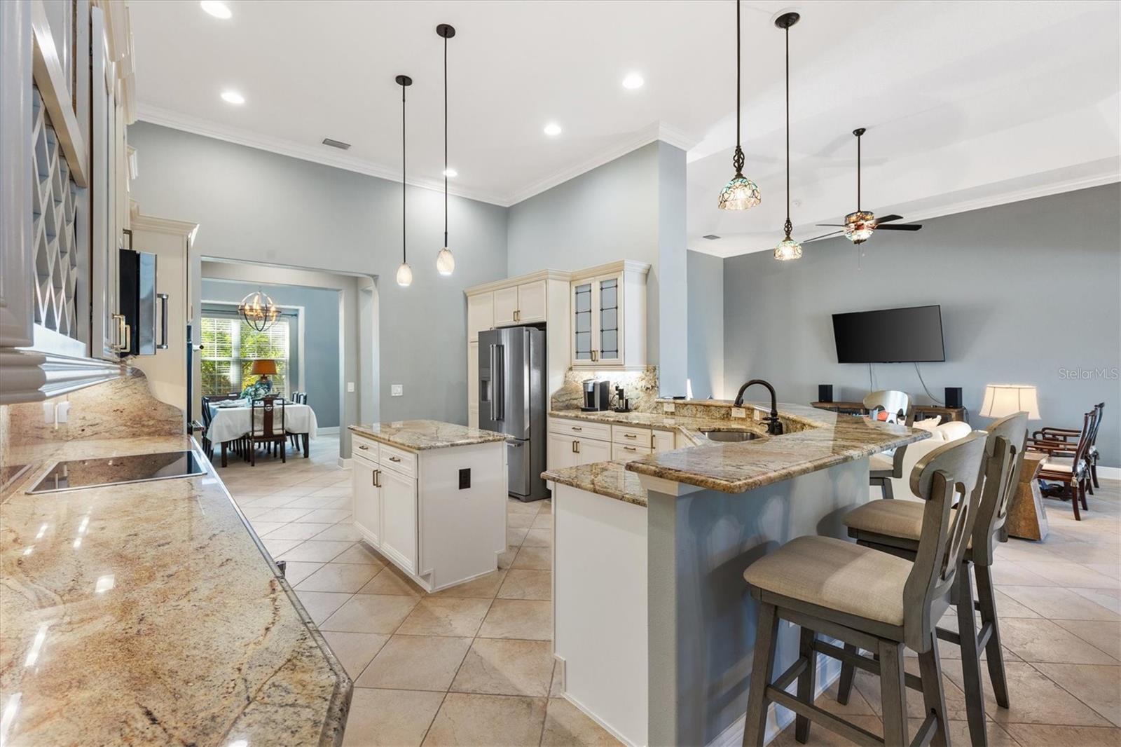 Image 40 of 75 For 849 Oakwood Street