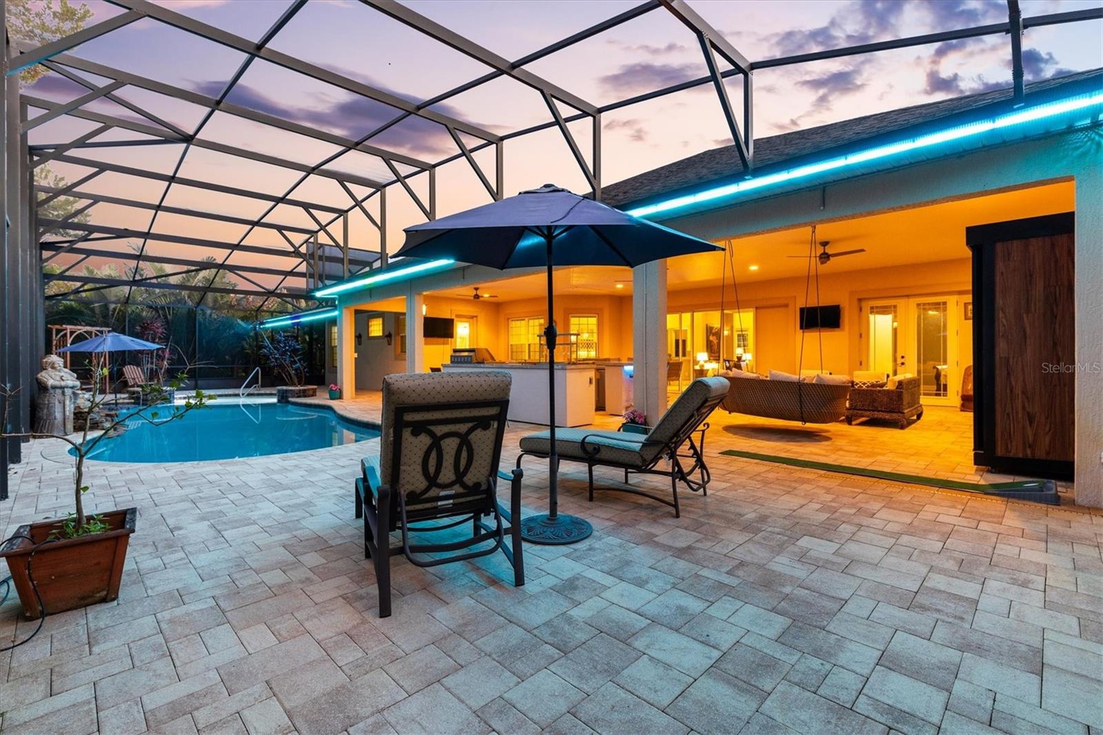 Image 8 of 75 For 849 Oakwood Street