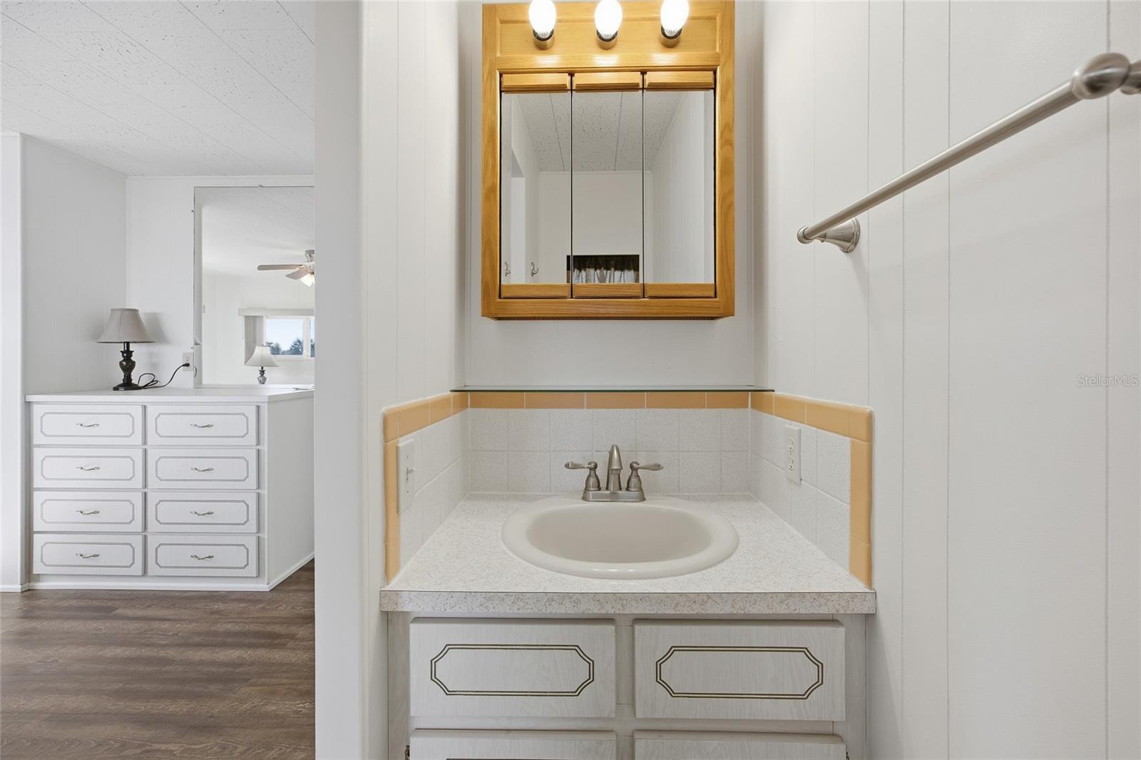 Image 17 of 35 For 3896 Picciola Road 224