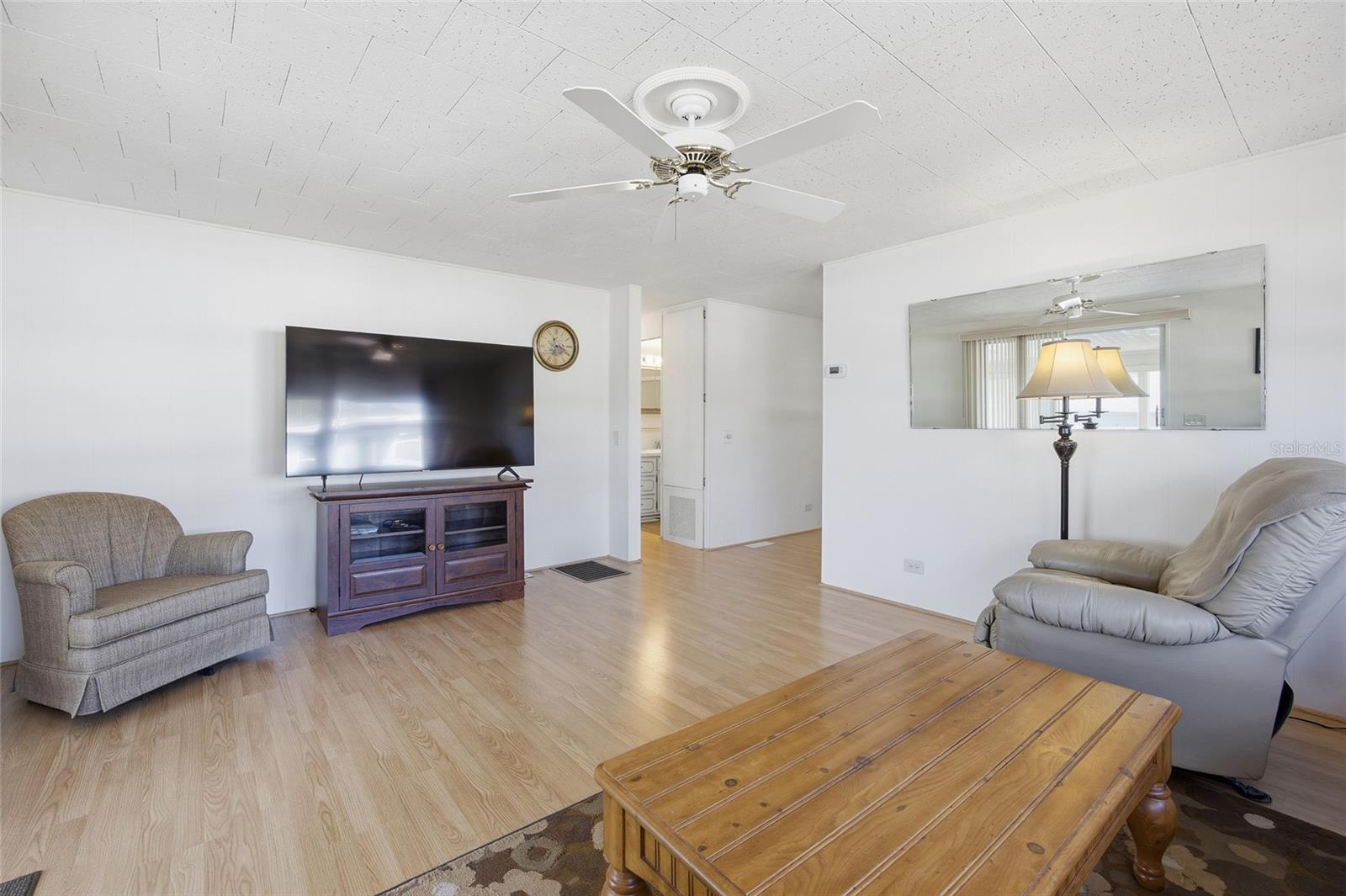 Image 8 of 35 For 3896 Picciola Road 224