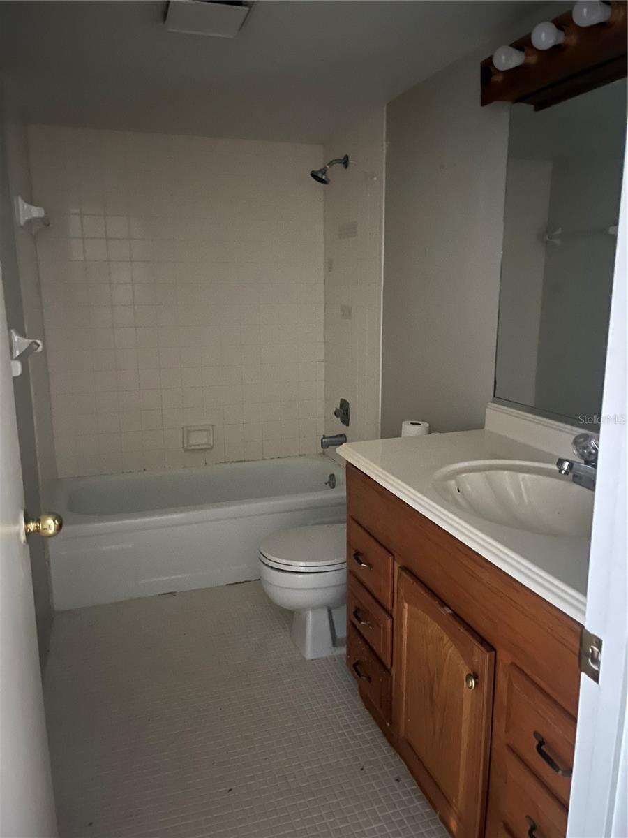 Image 8 of 11 For 4300 Baywood Boulevard B105