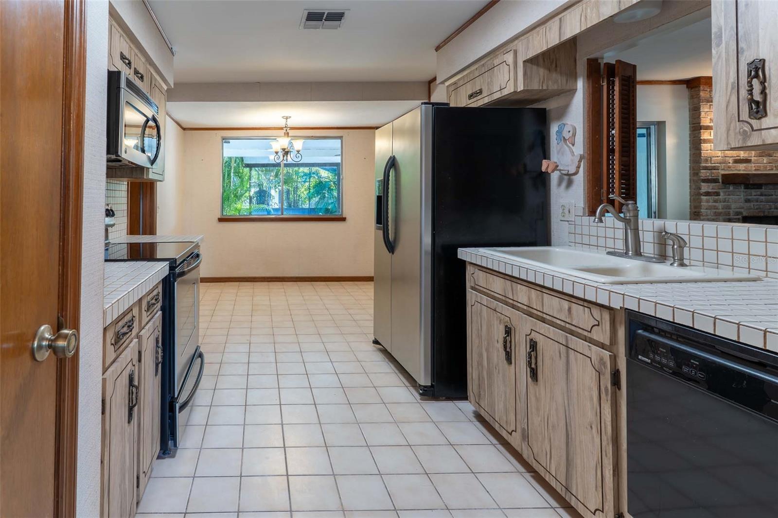 Image 25 of 65 For 409 Ranch Trail