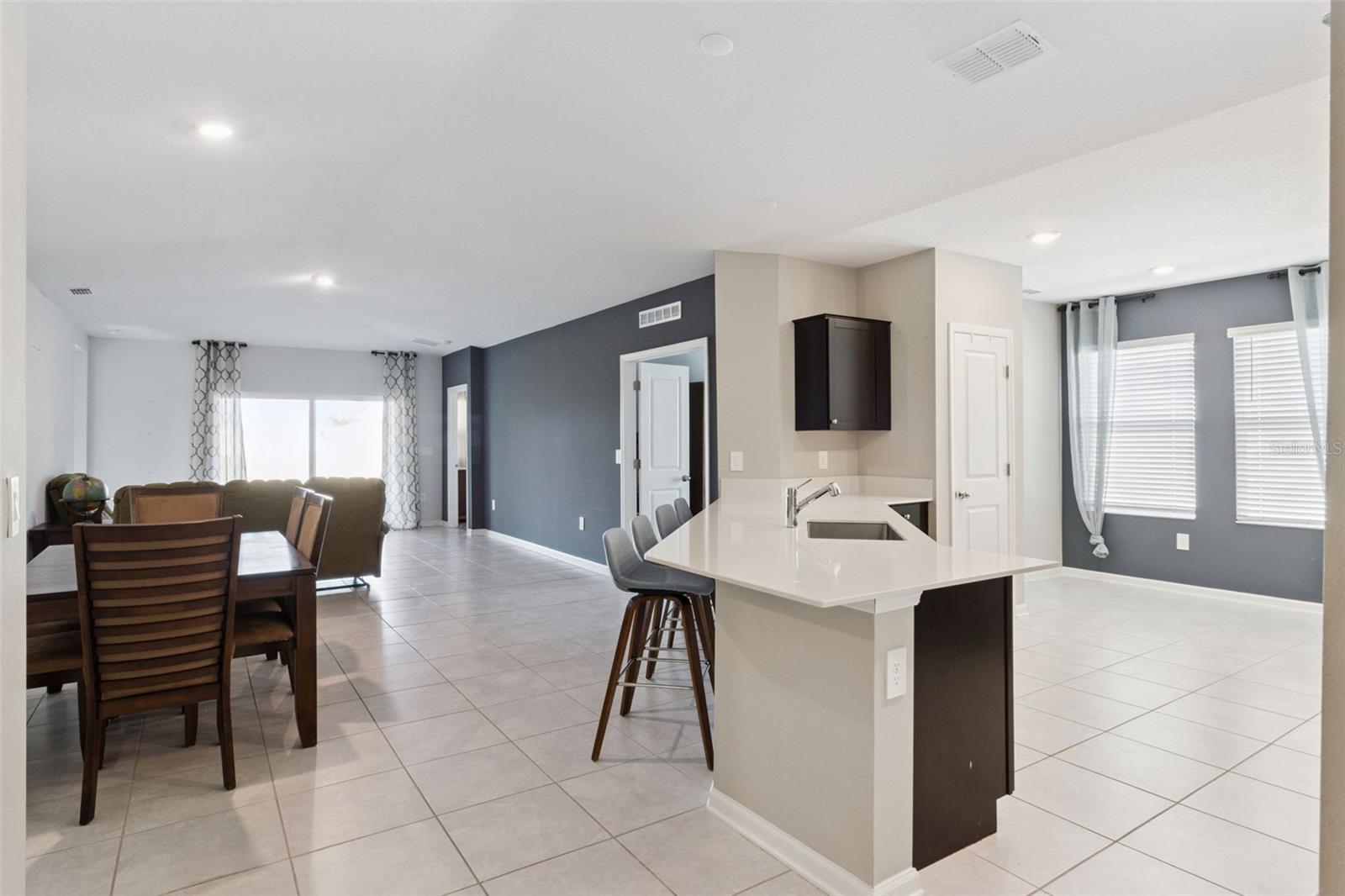 Image 12 of 63 For 101 Kayak Avenue