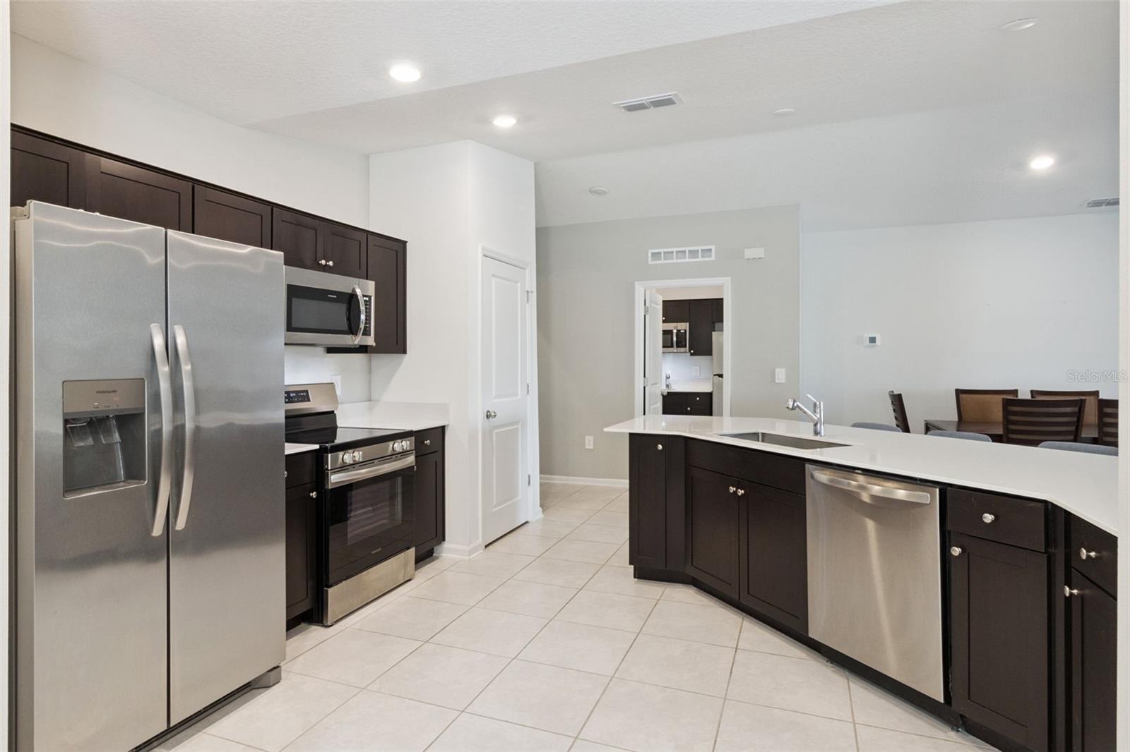 Image 15 of 63 For 101 Kayak Avenue