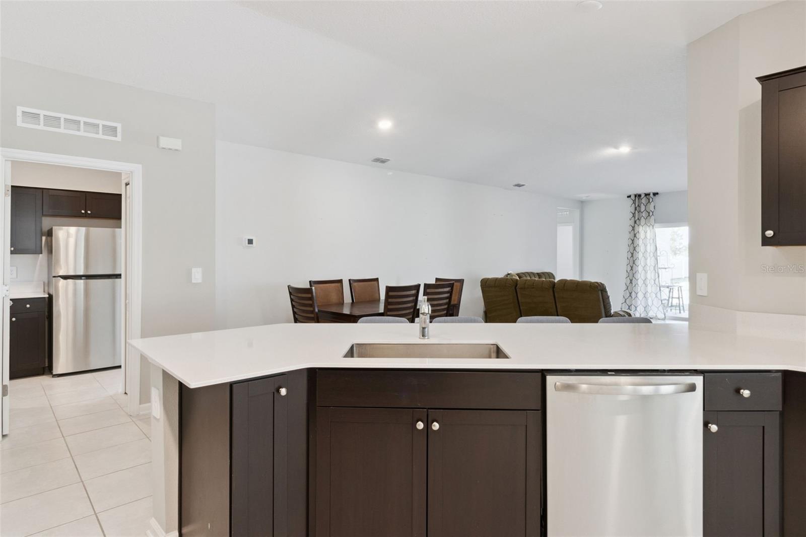 Image 16 of 63 For 101 Kayak Avenue