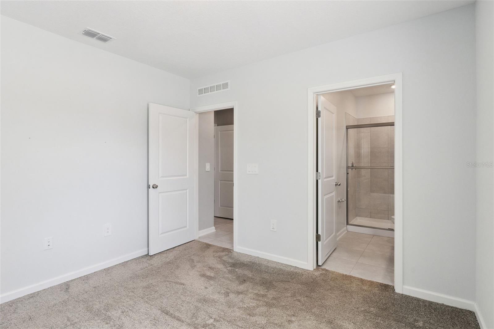 Image 33 of 63 For 101 Kayak Avenue