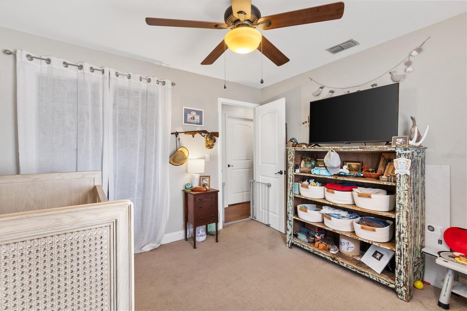 Image 16 of 26 For 11305 75th Court