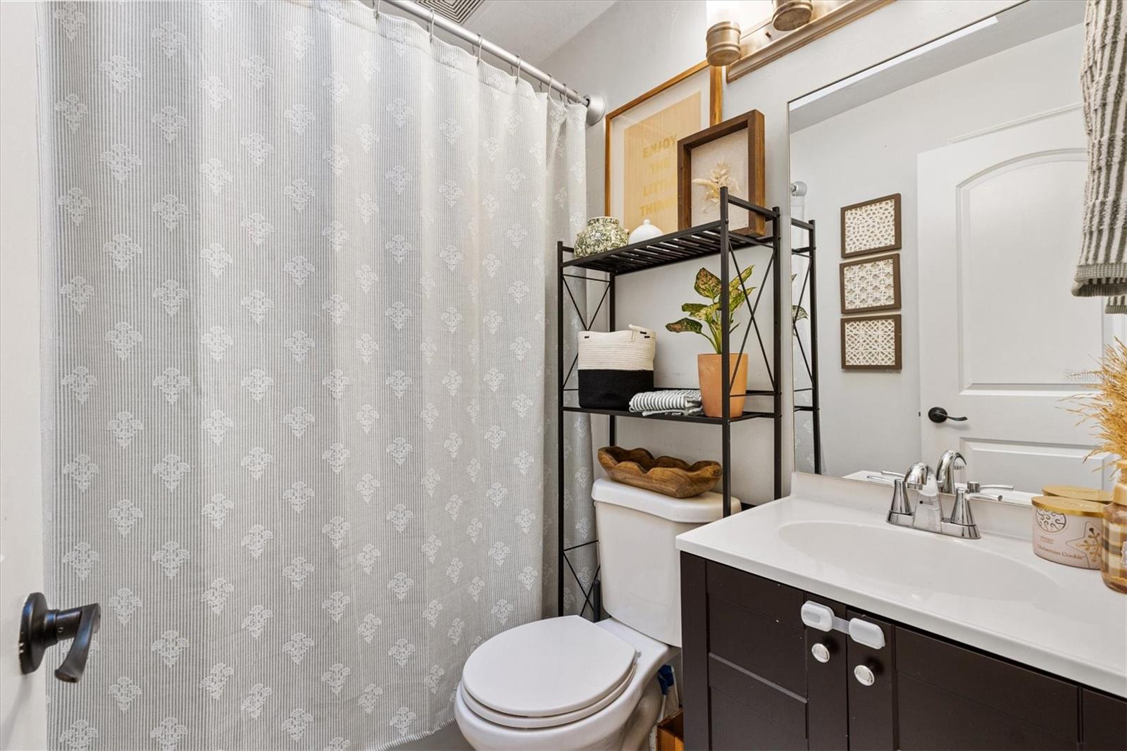 Image 19 of 26 For 11305 75th Court