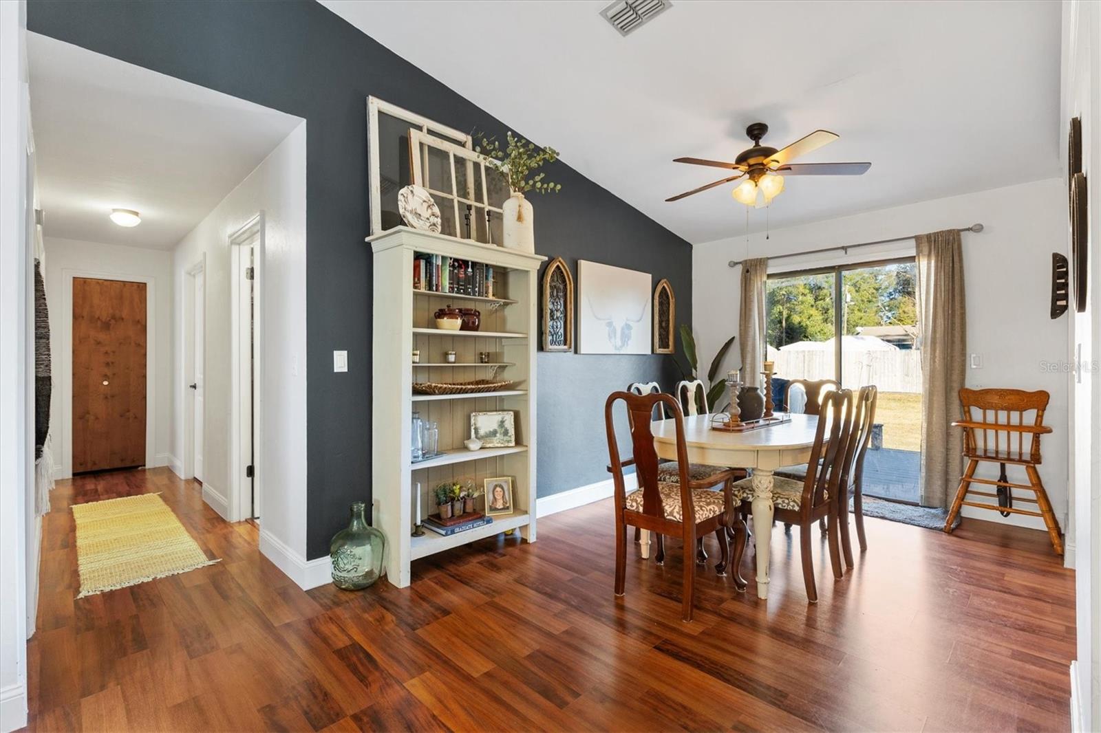 Image 6 of 26 For 11305 75th Court