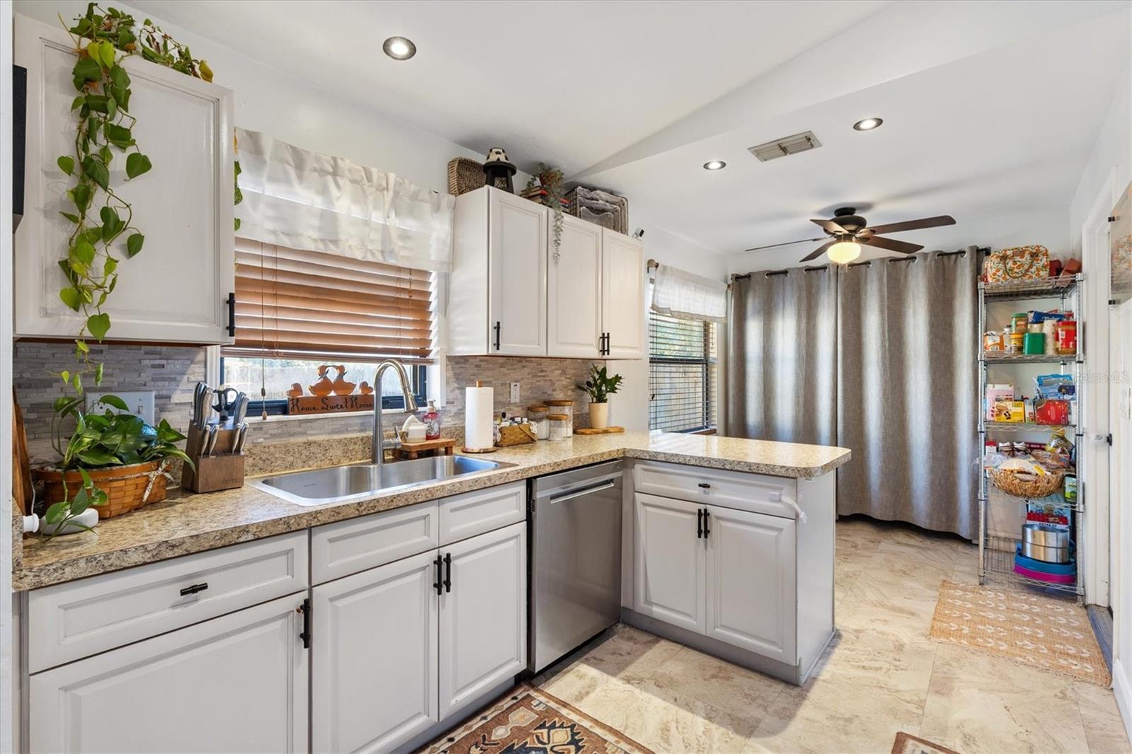 Image 8 of 26 For 11305 75th Court