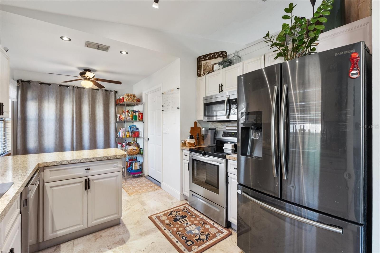 Image 9 of 26 For 11305 75th Court