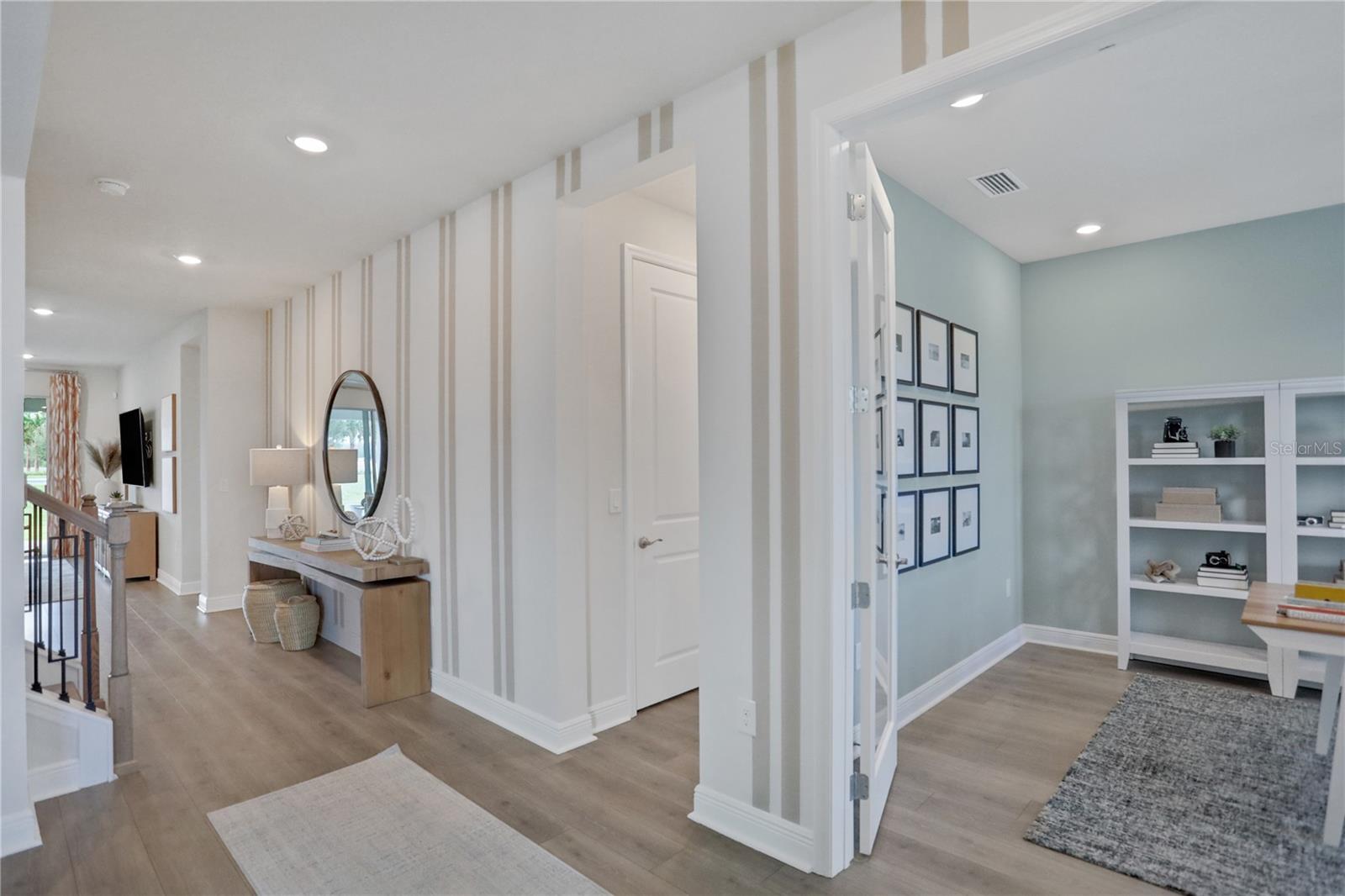 Image 8 of 70 For 17417 Valleywood Parkway