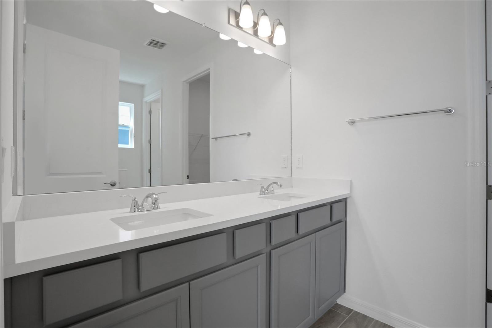 Image 11 of 24 For 13425 Turnleaf Boulevard