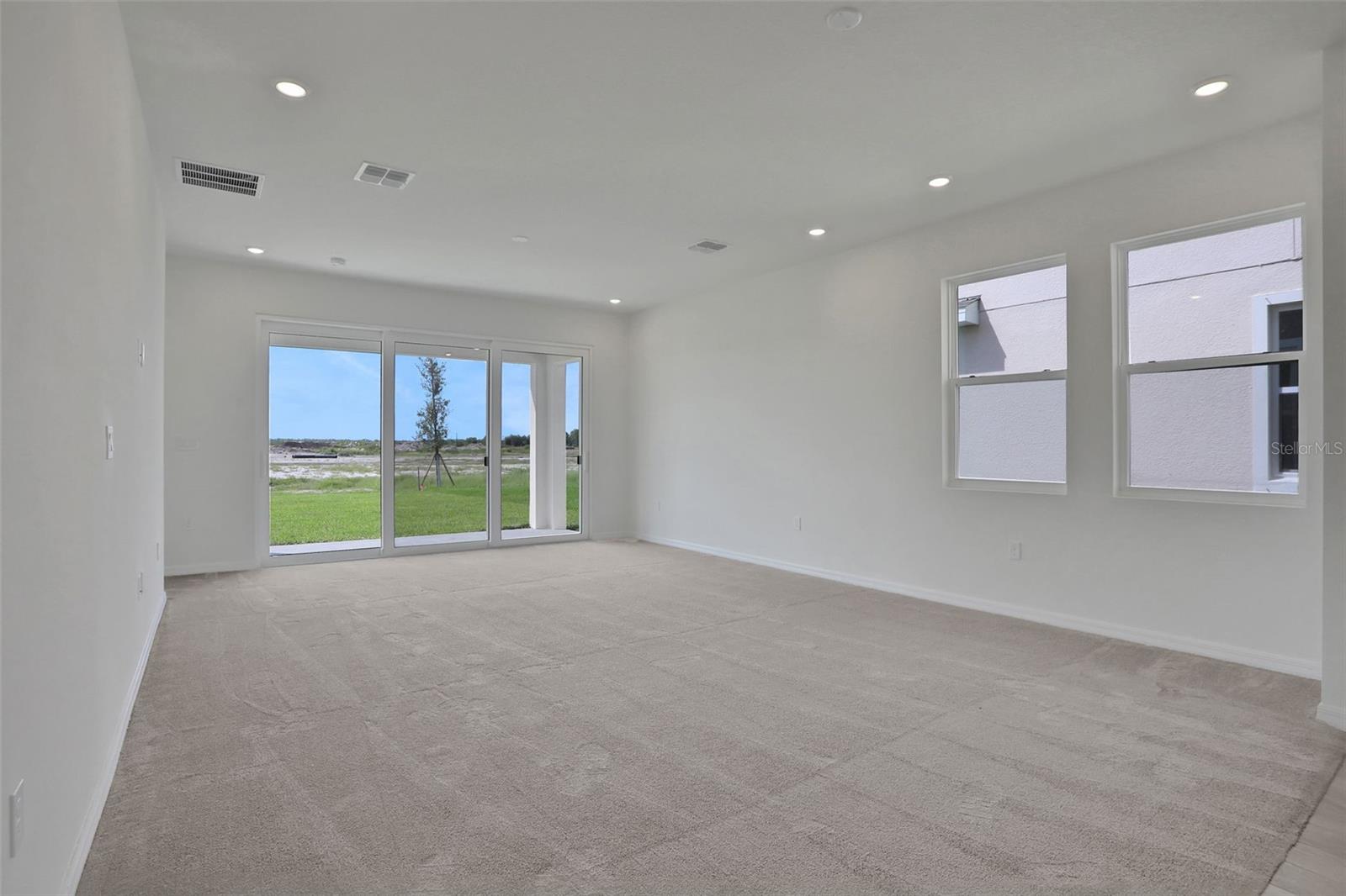 Image 6 of 24 For 13425 Turnleaf Boulevard