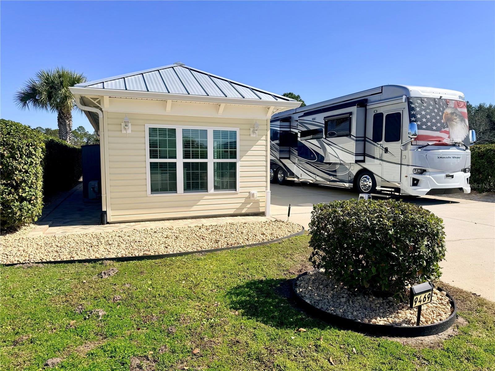 Image 3 of 32 For 9469 49th Terrace