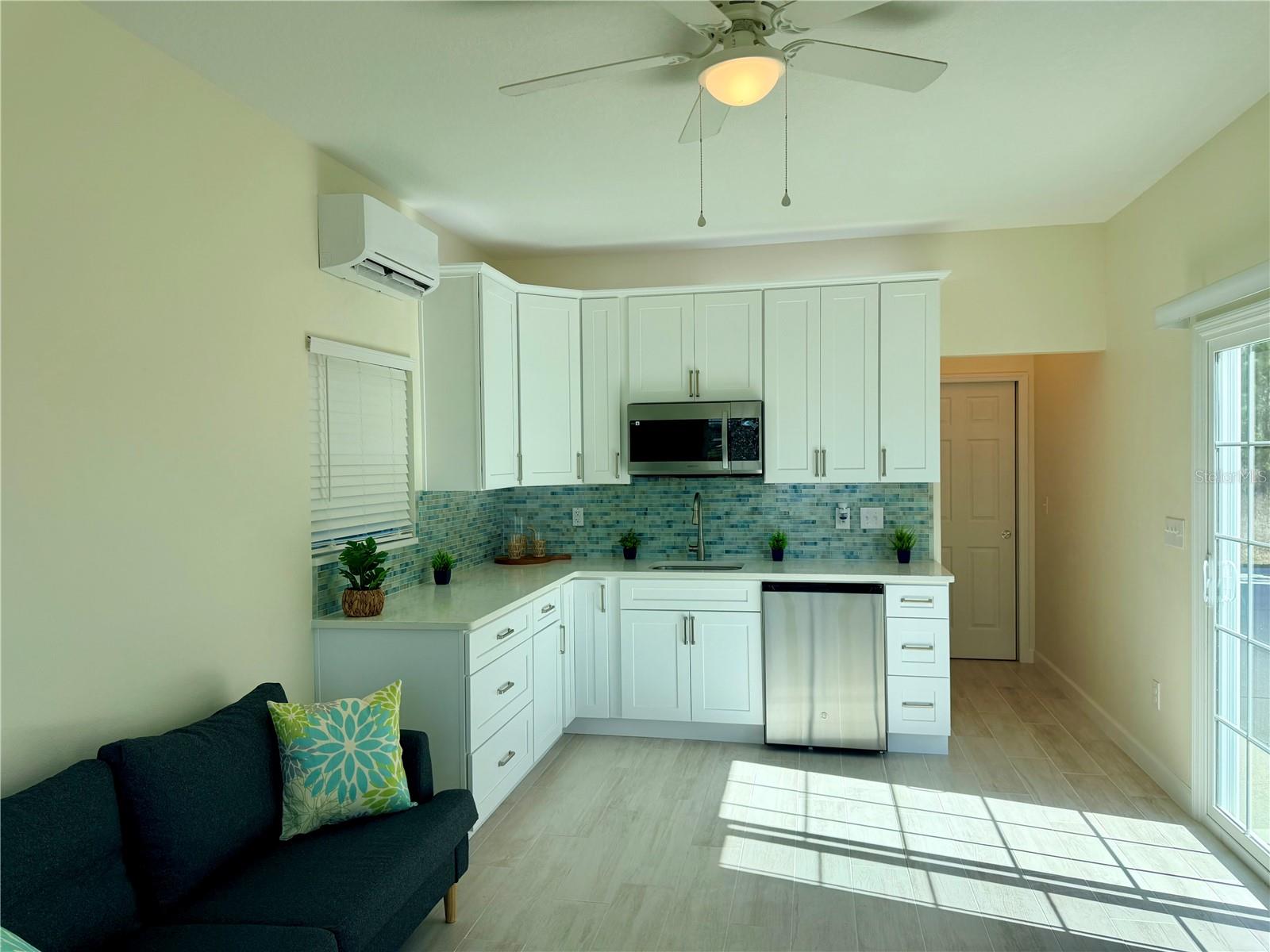 Image 9 of 32 For 9469 49th Terrace