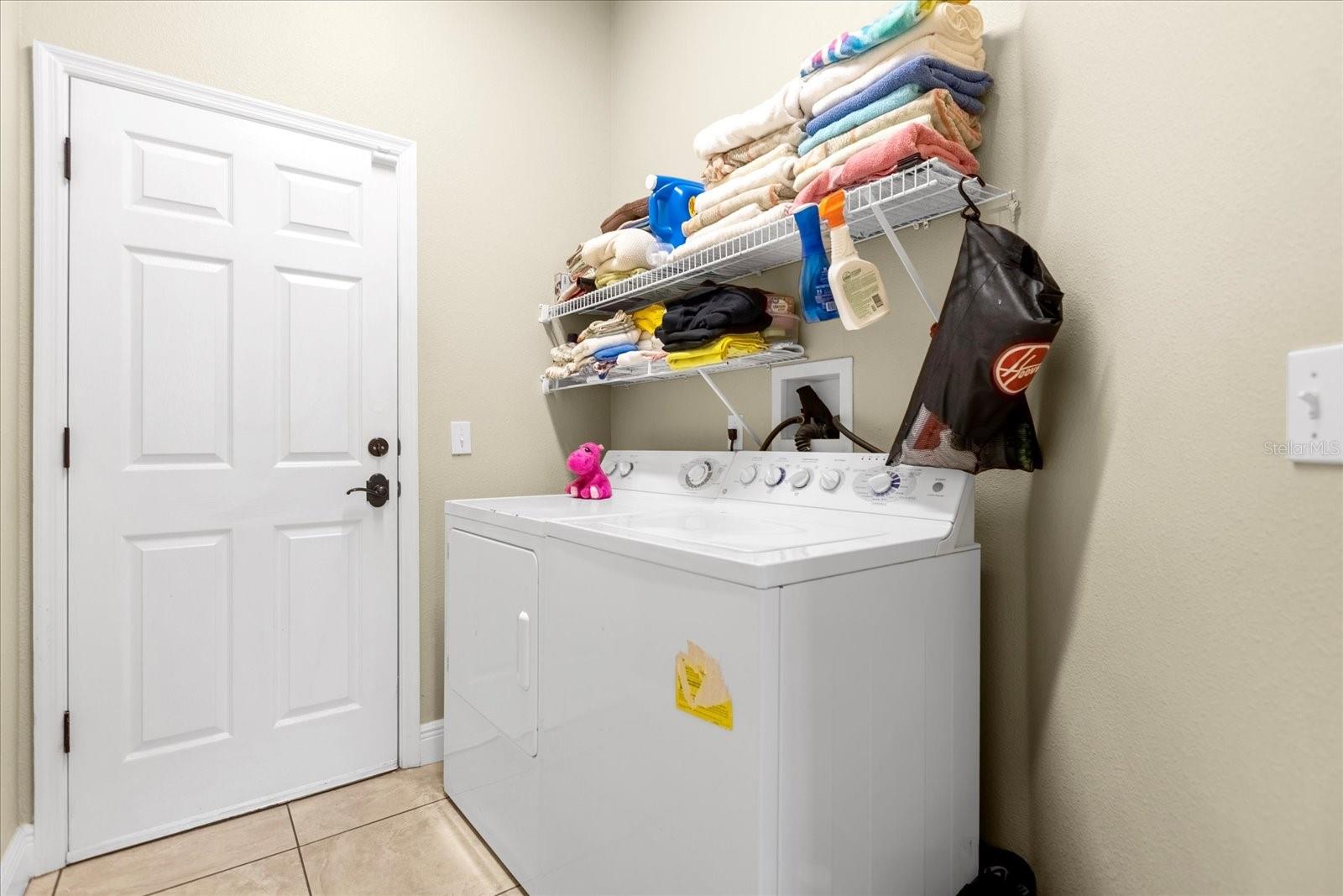 Image 16 of 41 For 100 Hollybrook Court