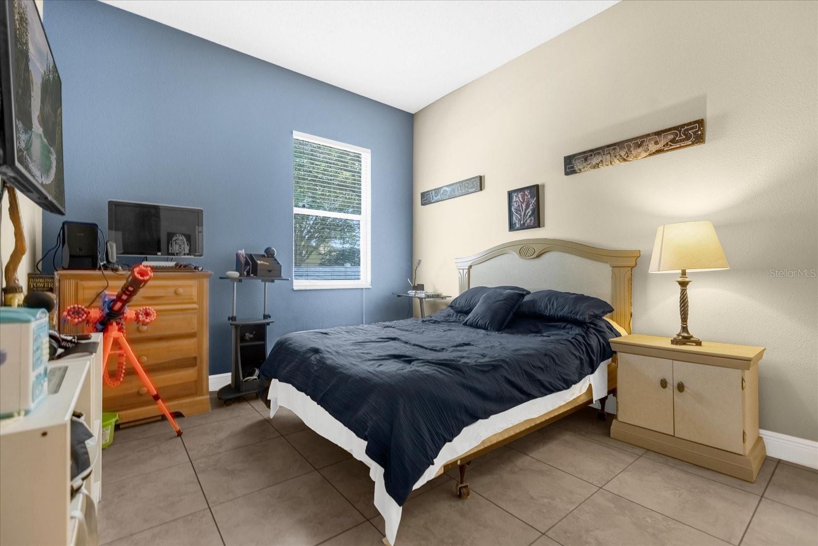 Image 22 of 41 For 100 Hollybrook Court