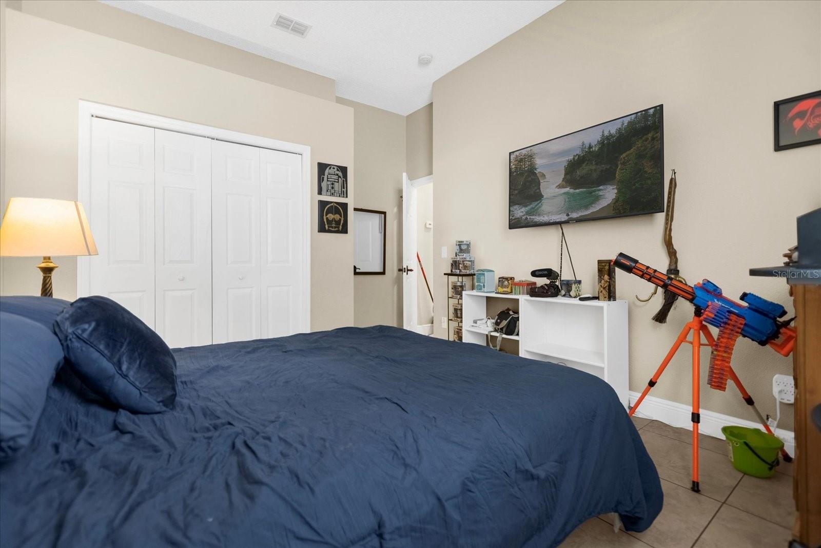 Image 23 of 41 For 100 Hollybrook Court