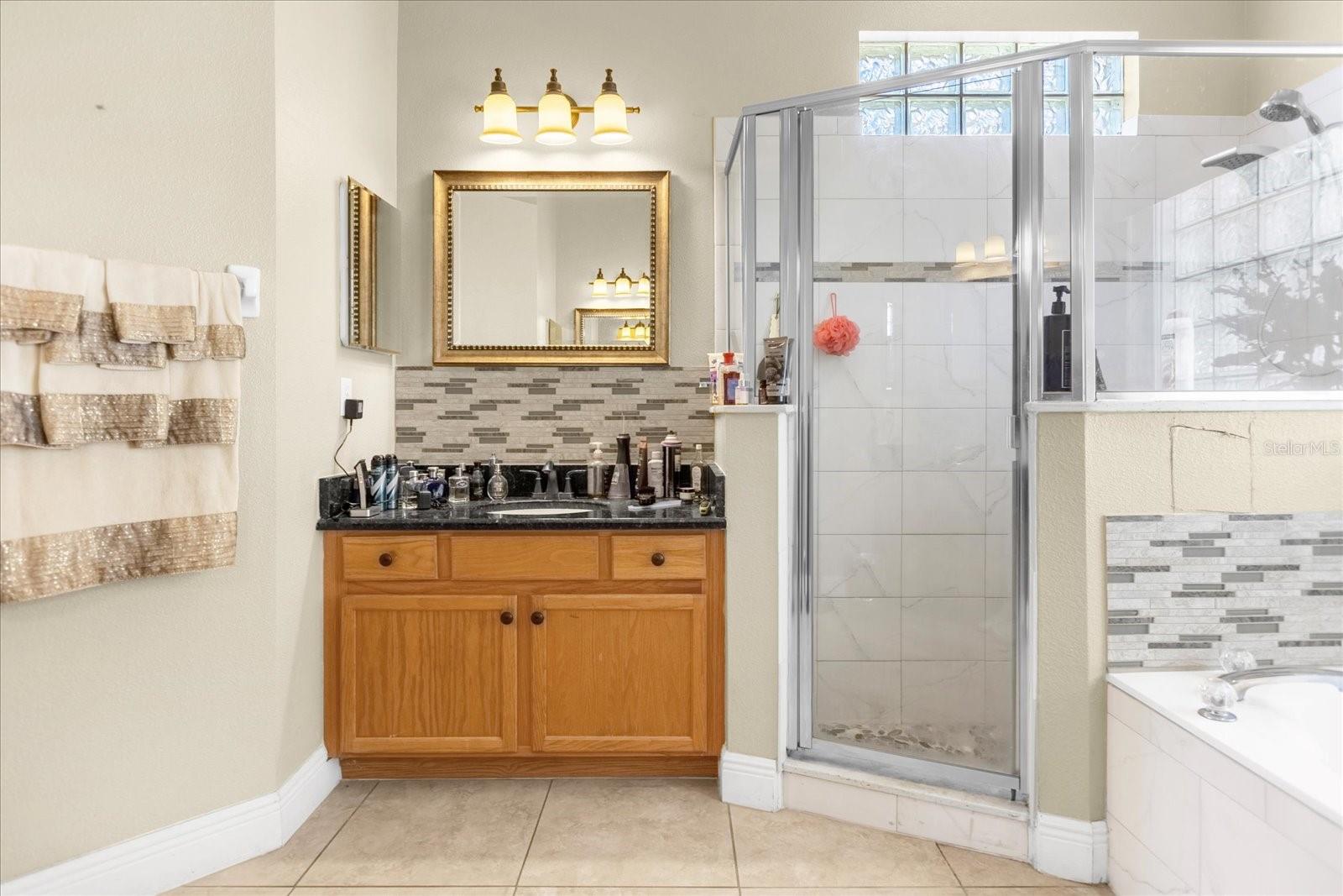 Image 33 of 41 For 100 Hollybrook Court