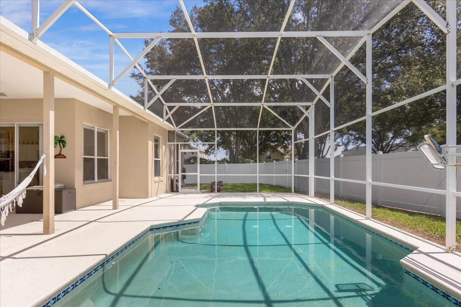 Image 37 of 41 For 100 Hollybrook Court