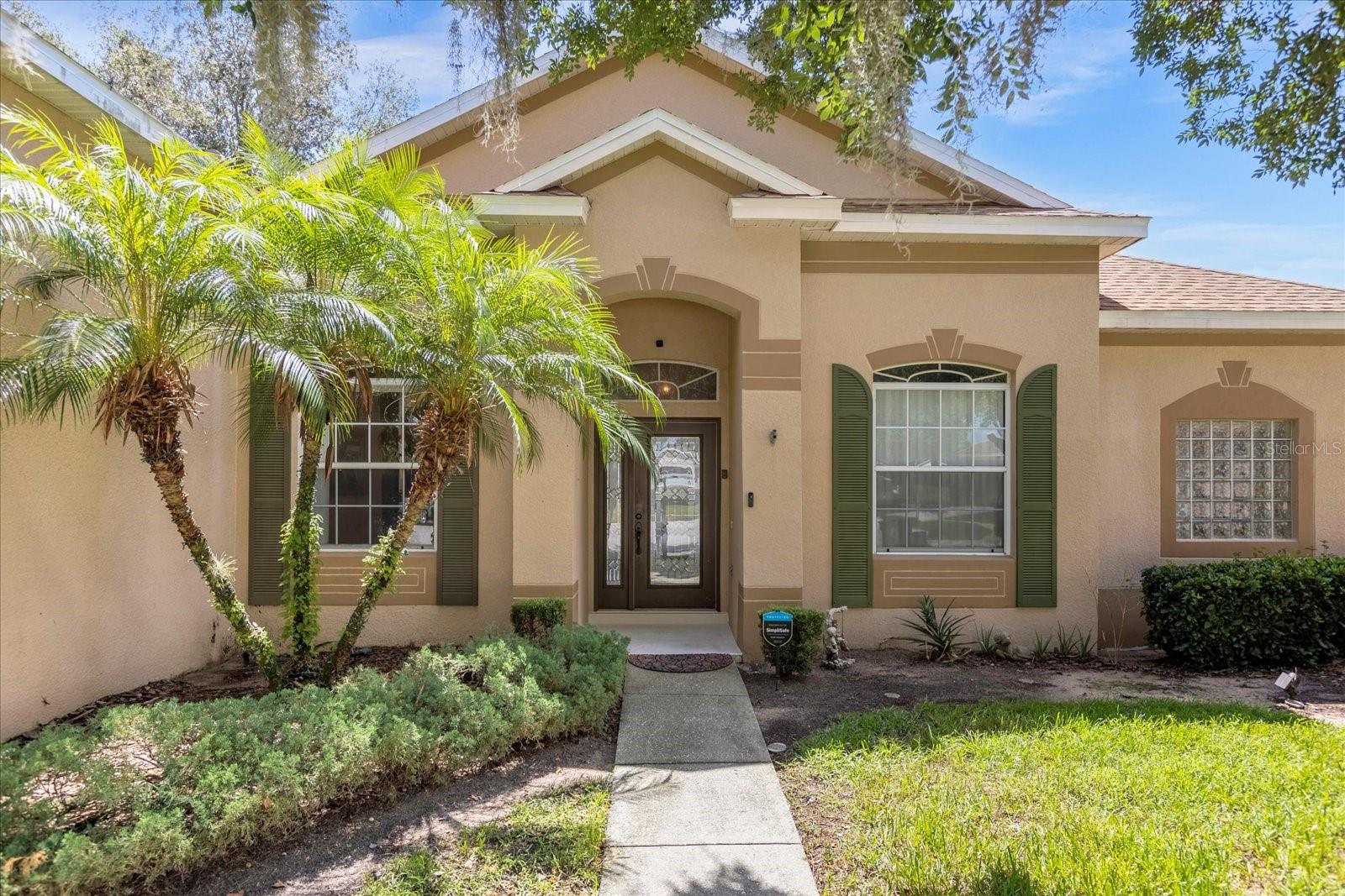 Image 4 of 41 For 100 Hollybrook Court