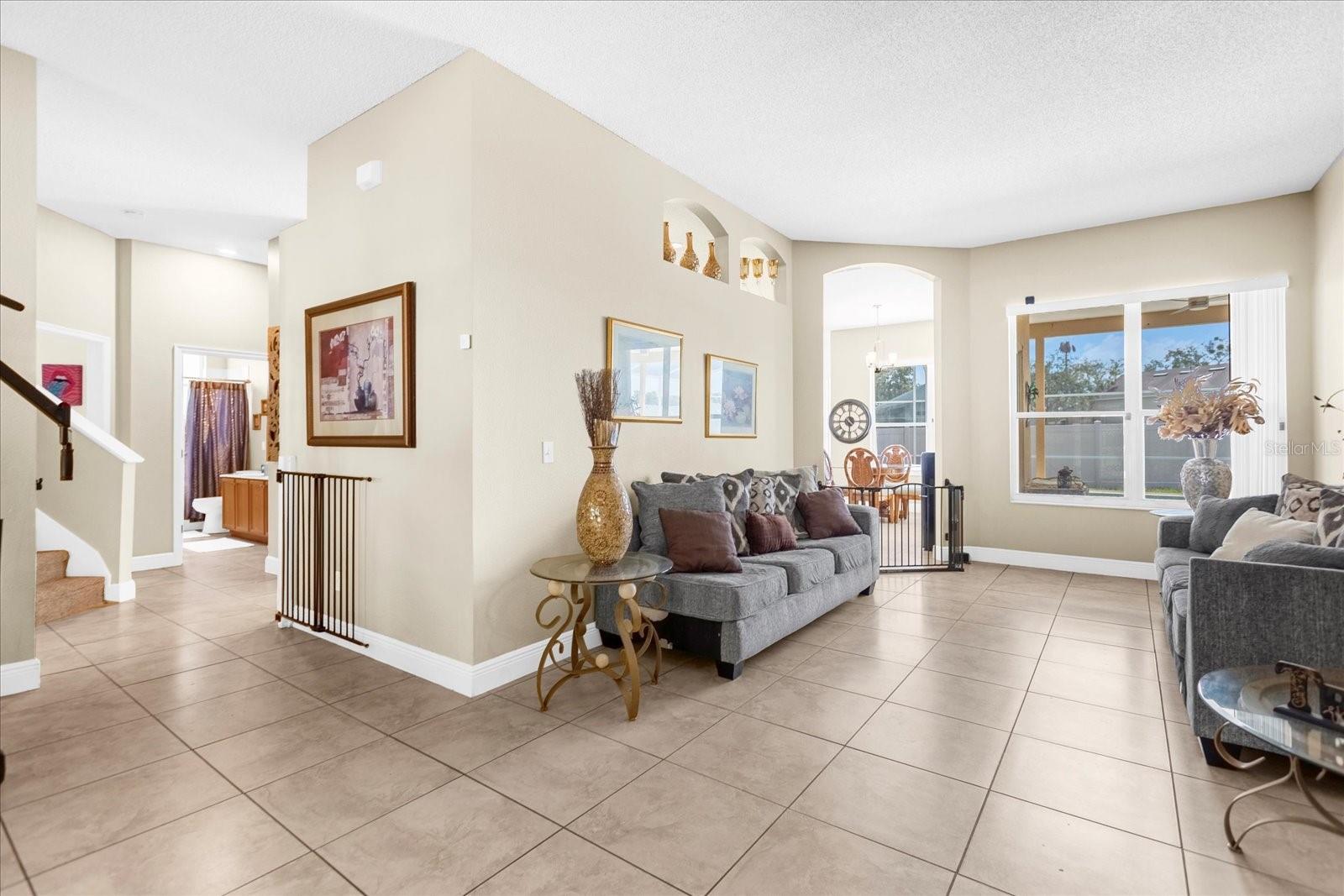 Image 9 of 41 For 100 Hollybrook Court