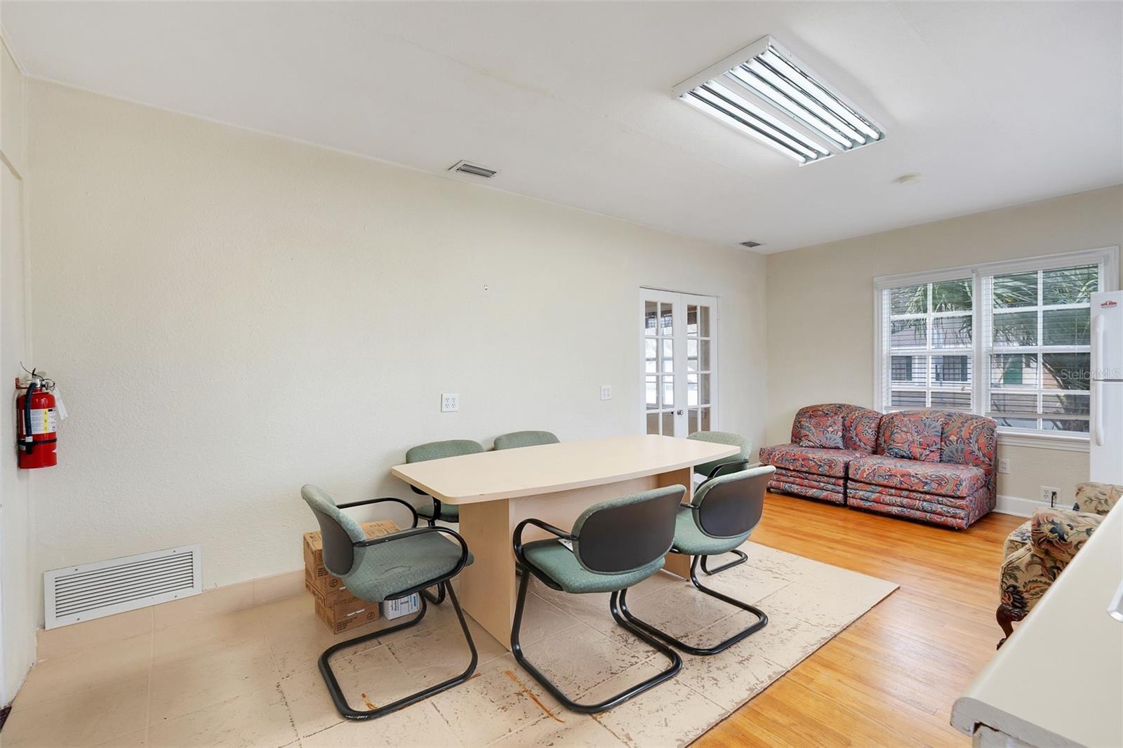 Image 17 of 24 For 900 Orange Avenue