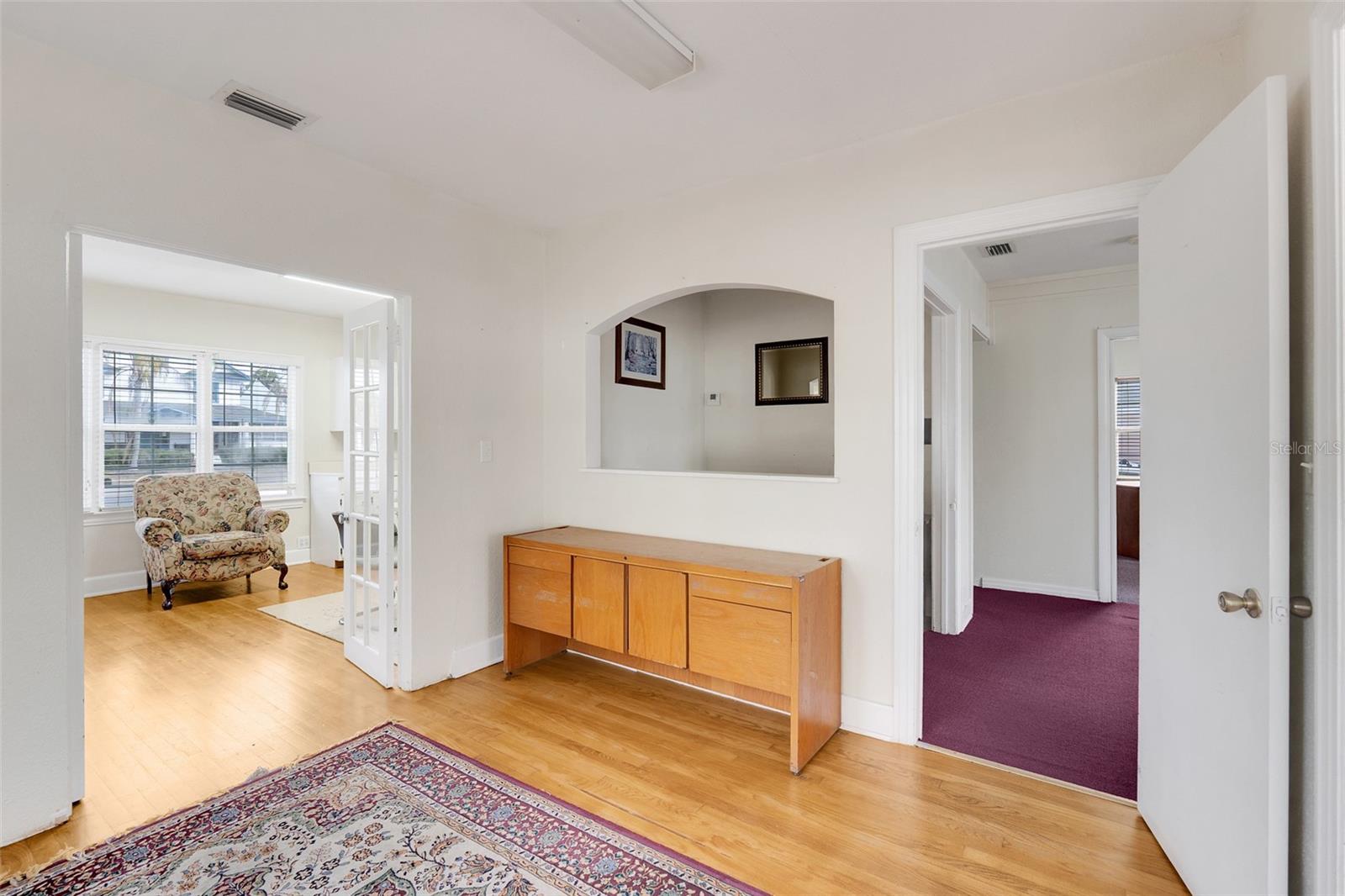 Image 6 of 24 For 900 Orange Avenue