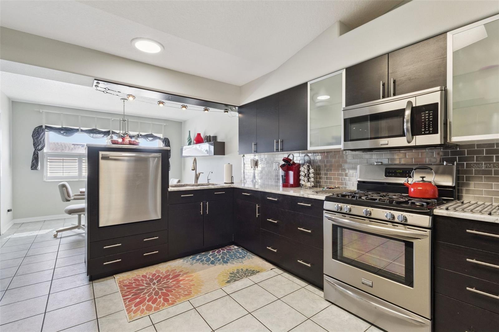 Image 9 of 40 For 6514 Wilander Street