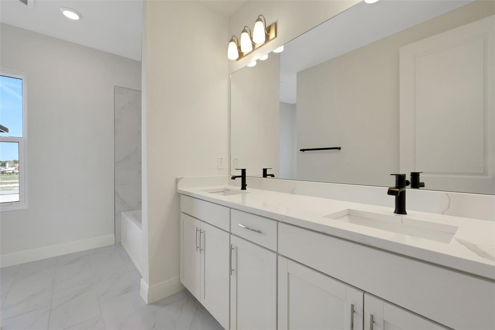 Image 19 of 42 For 130 Bragg Lane