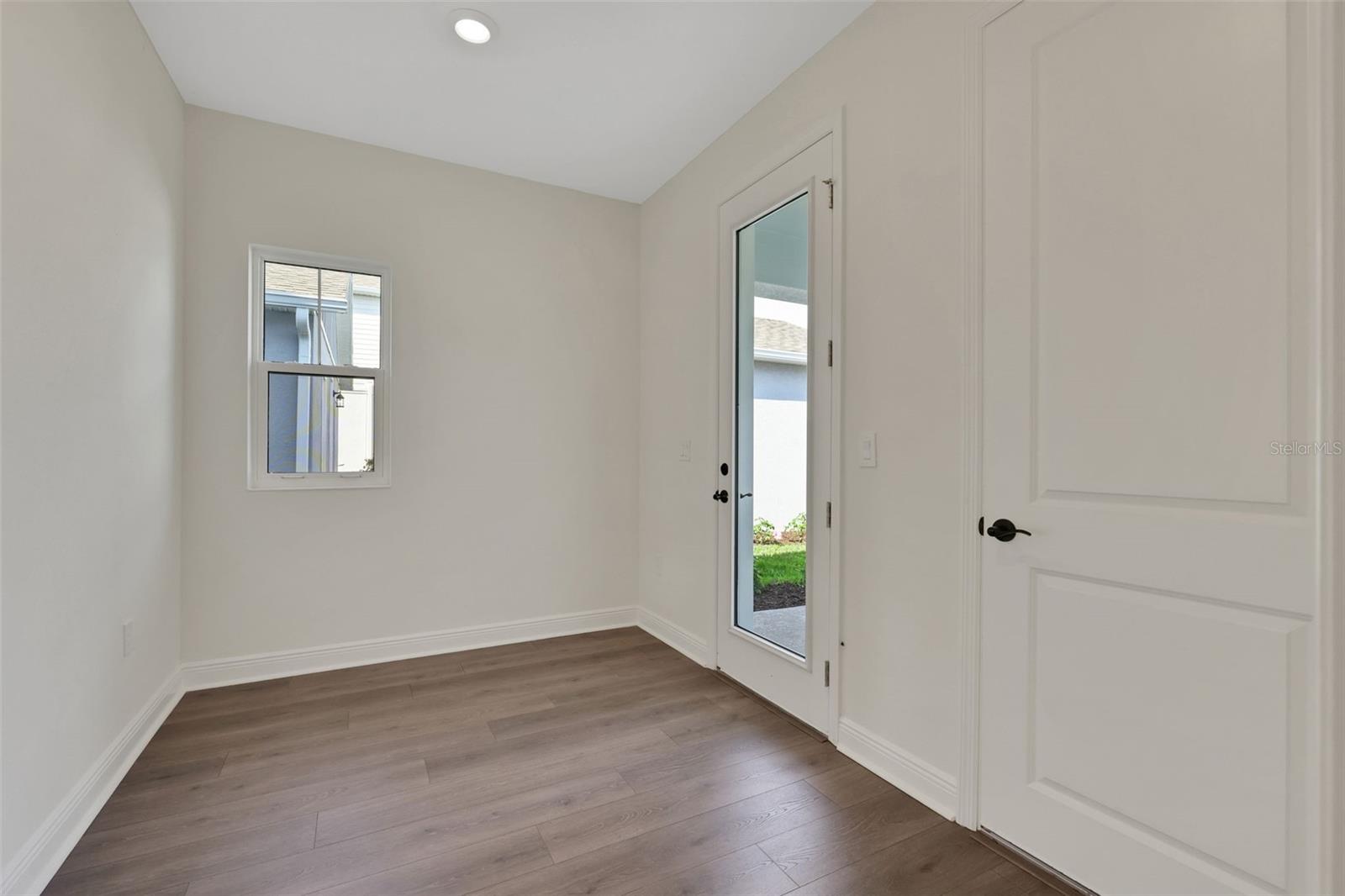 Image 23 of 42 For 130 Bragg Lane