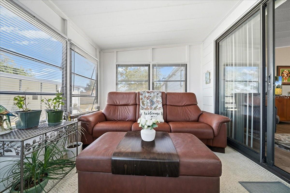 Image 23 of 62 For 1003 Matthew Avenue