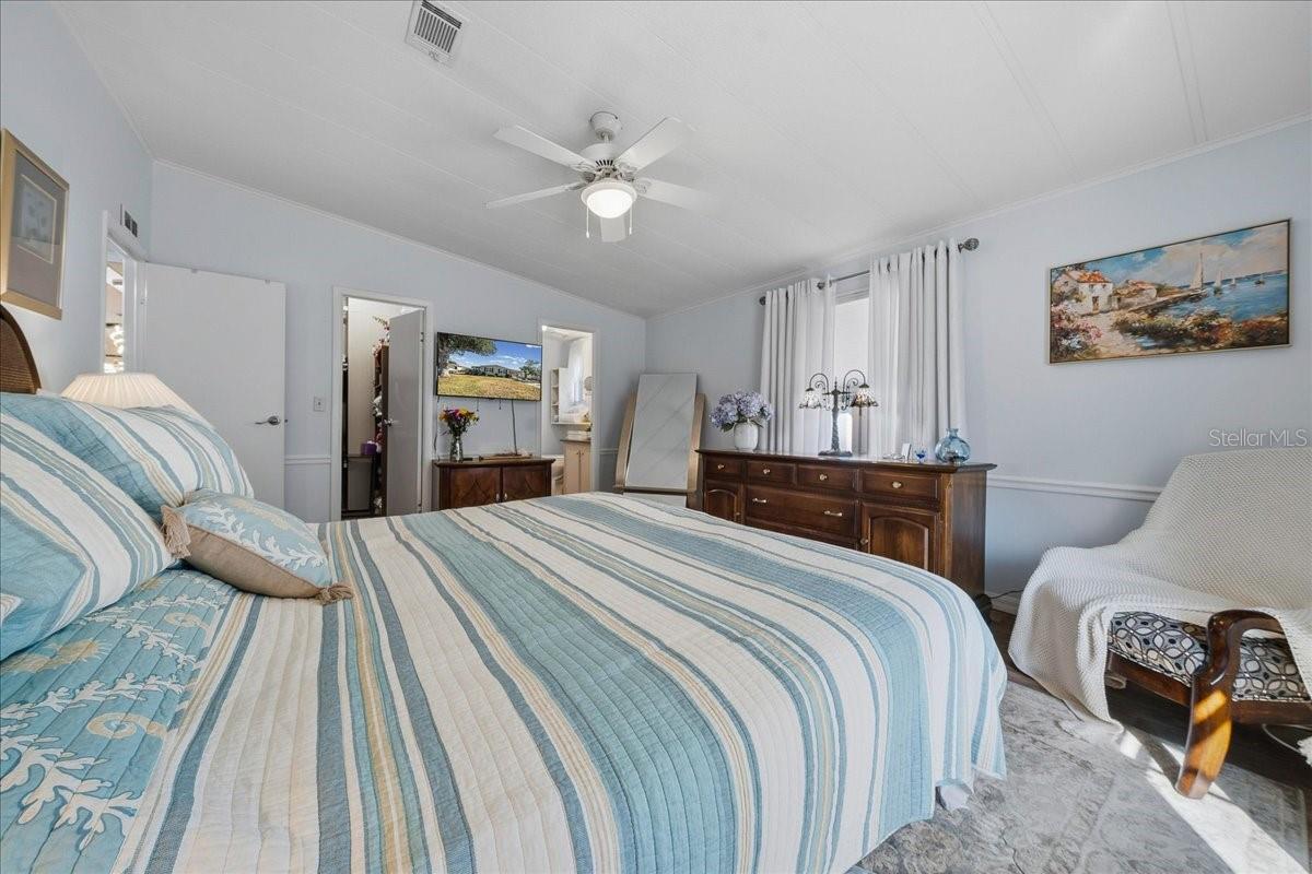 Image 30 of 62 For 1003 Matthew Avenue