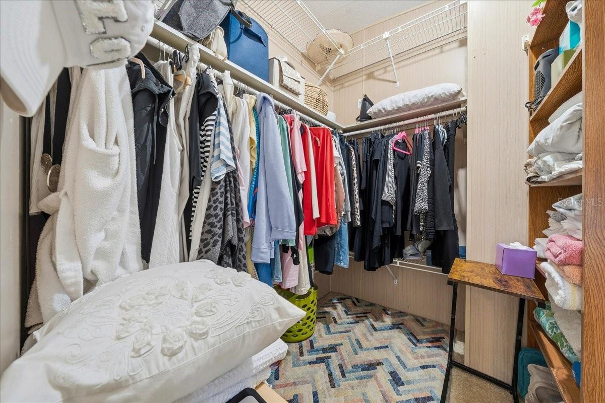 Image 32 of 62 For 1003 Matthew Avenue