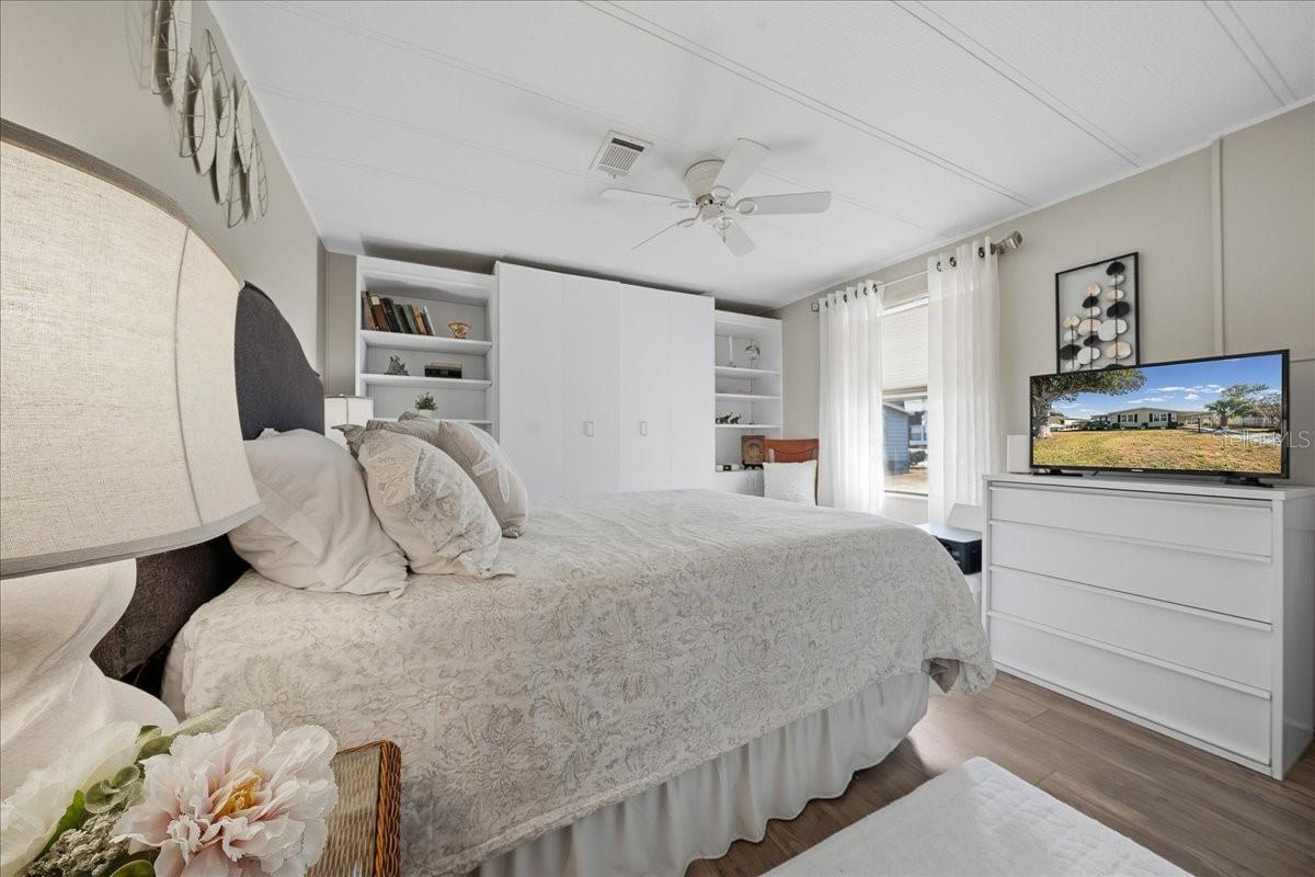 Image 38 of 62 For 1003 Matthew Avenue