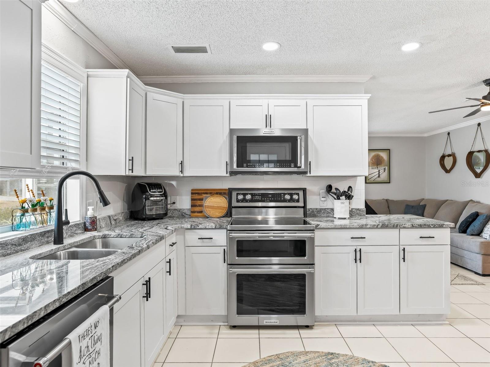 Image 7 of 35 For 1227 Schwartz Boulevard