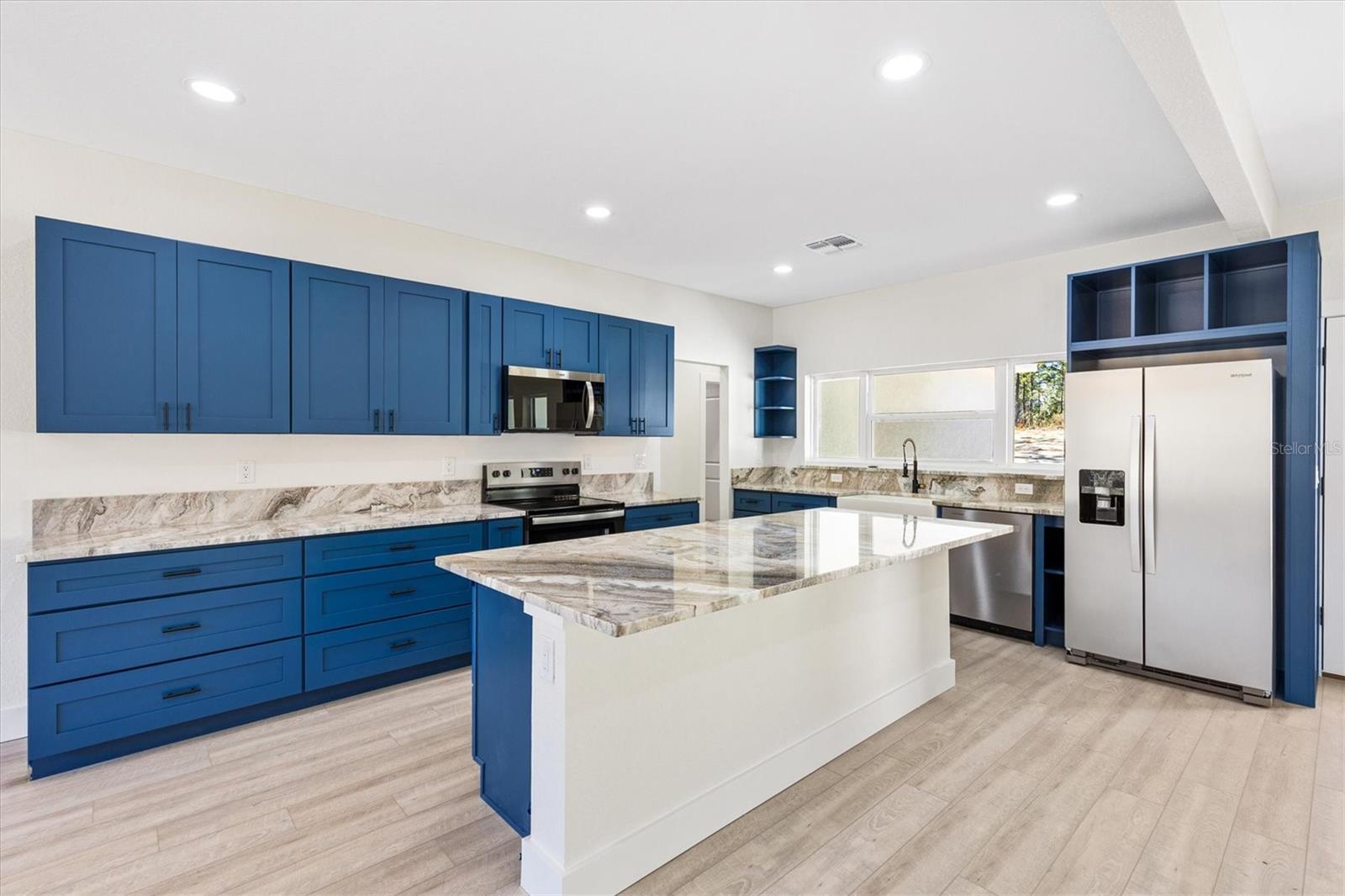 Image 11 of 47 For 8506 County Road 243