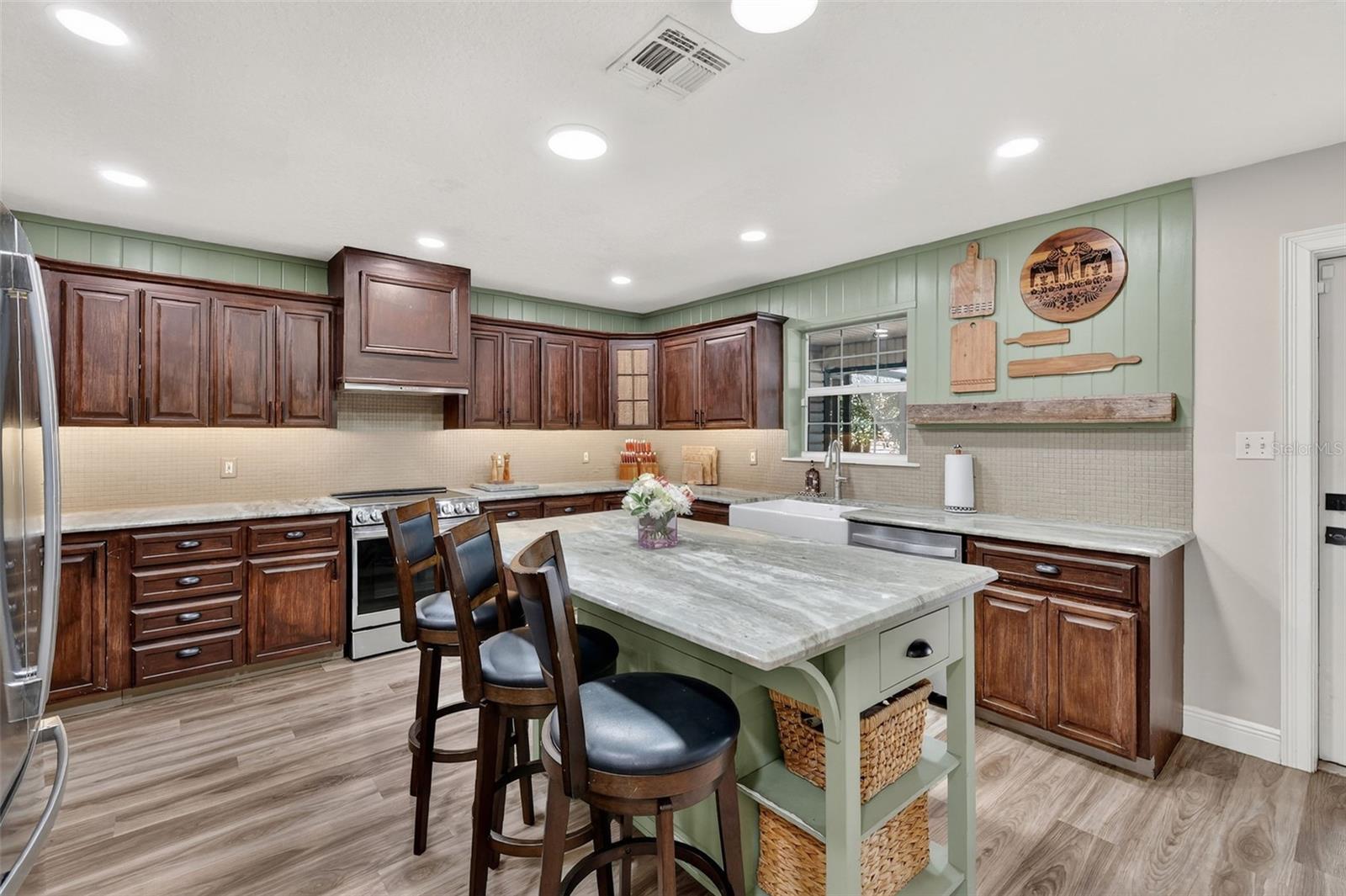 Image 16 of 60 For 4564 County Road 103g