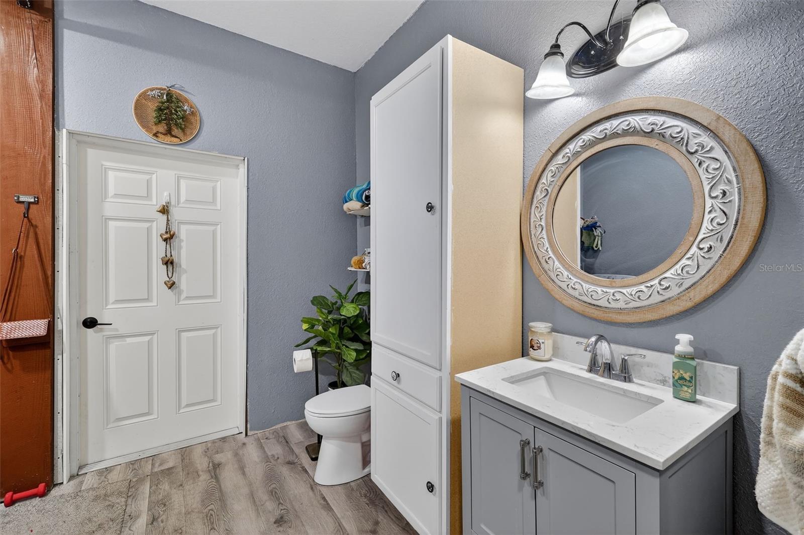 Image 43 of 60 For 4564 County Road 103g