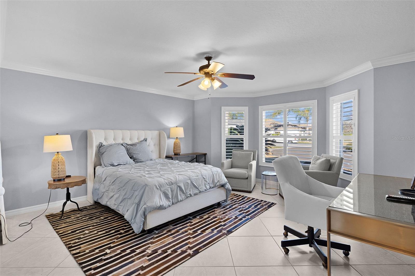 Image 26 of 64 For 737 Dowding Way