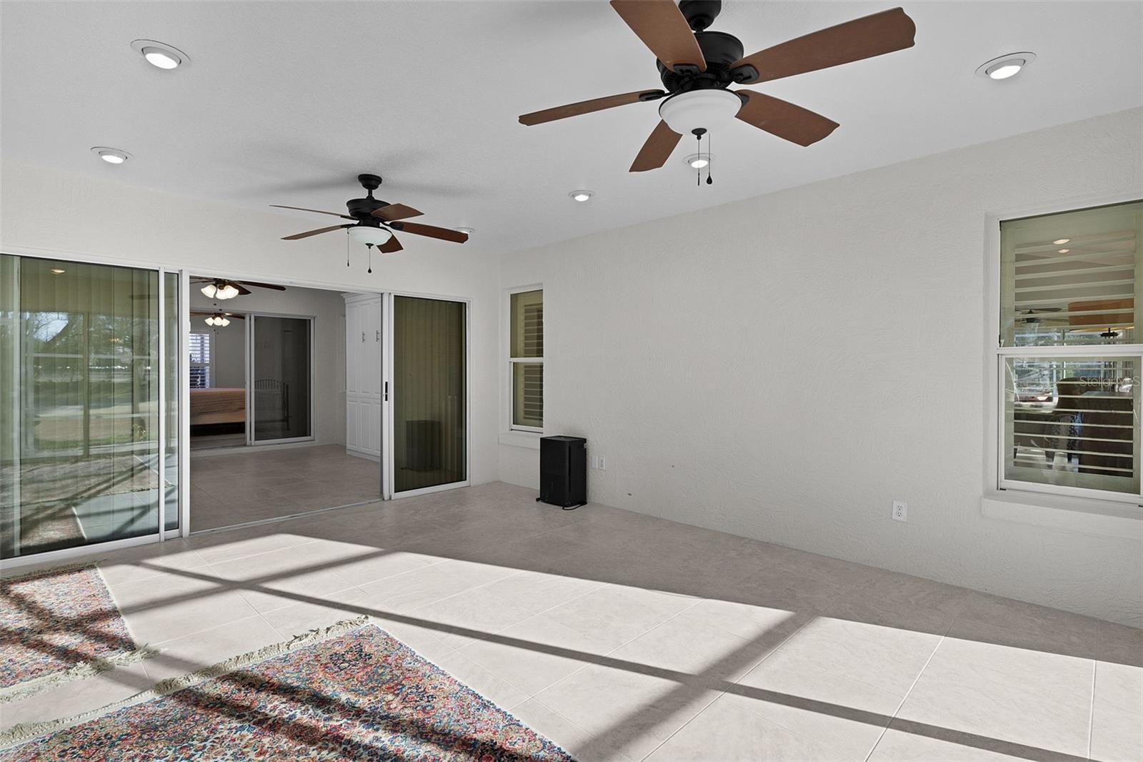 Image 35 of 64 For 737 Dowding Way